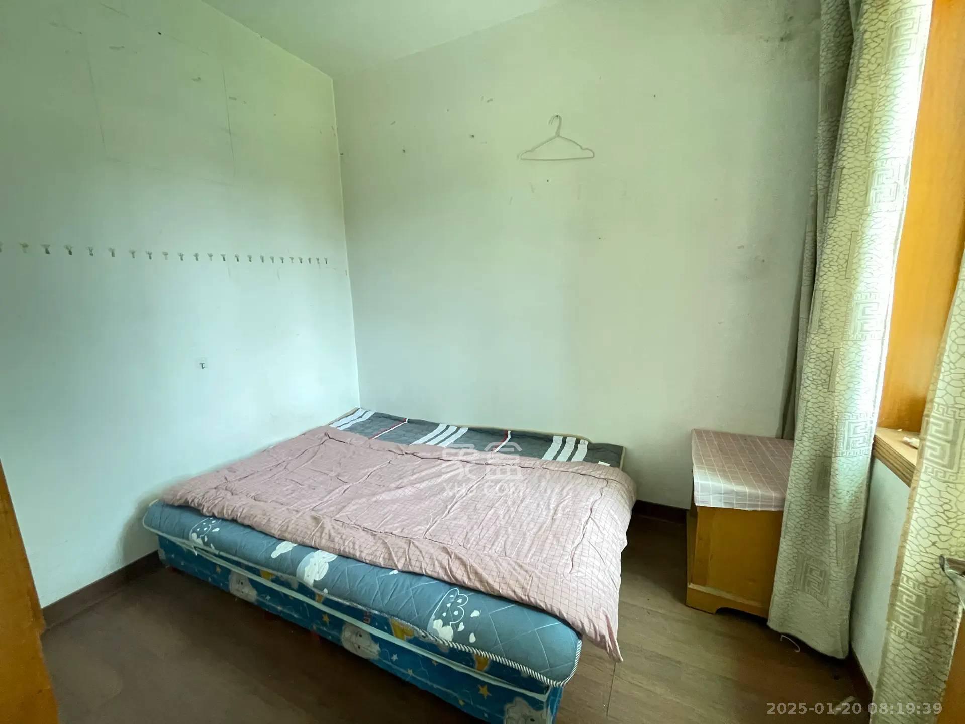 南园小区  3室2厅1卫   1200.00元/月室内图