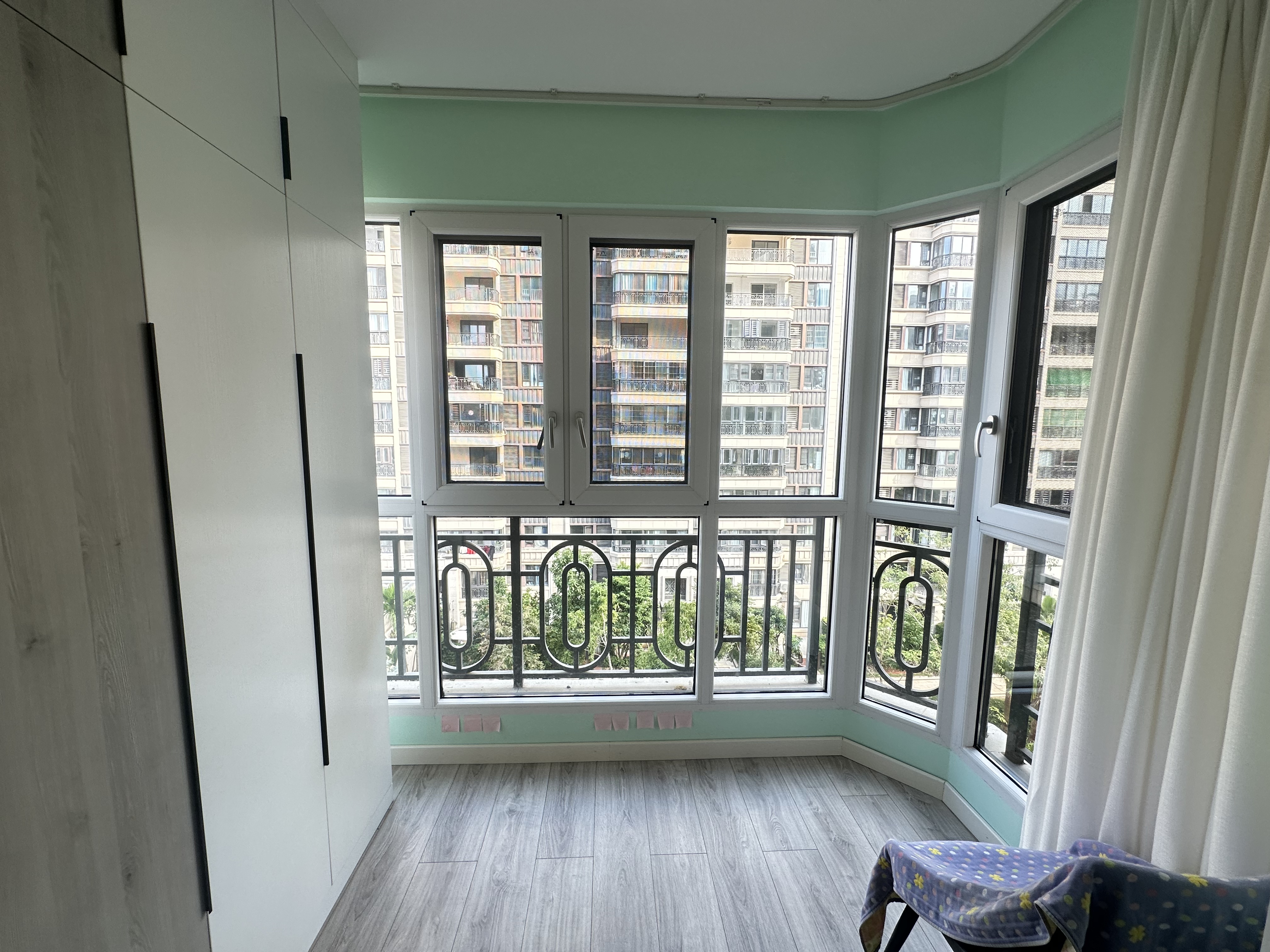 绿地海长流四期(绿地福邸) 3室2厅1卫 196.0万 绿地海长流四期(绿地福邸) 3室2厅1卫 196.0万室内图