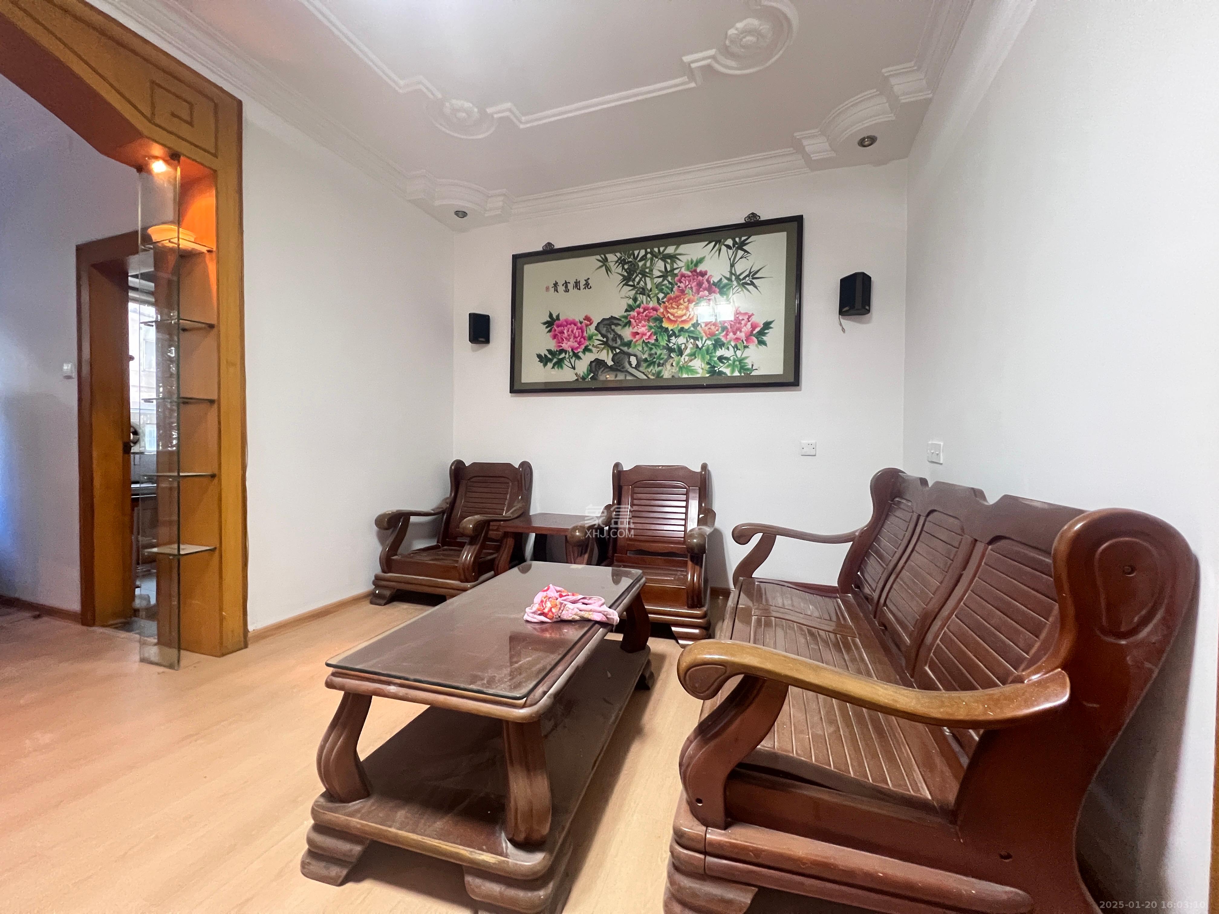 湘农桥社区 3室2厅2卫 2200.0元/月 湘农桥社区 3室2厅2卫 2200.0元/月室内图