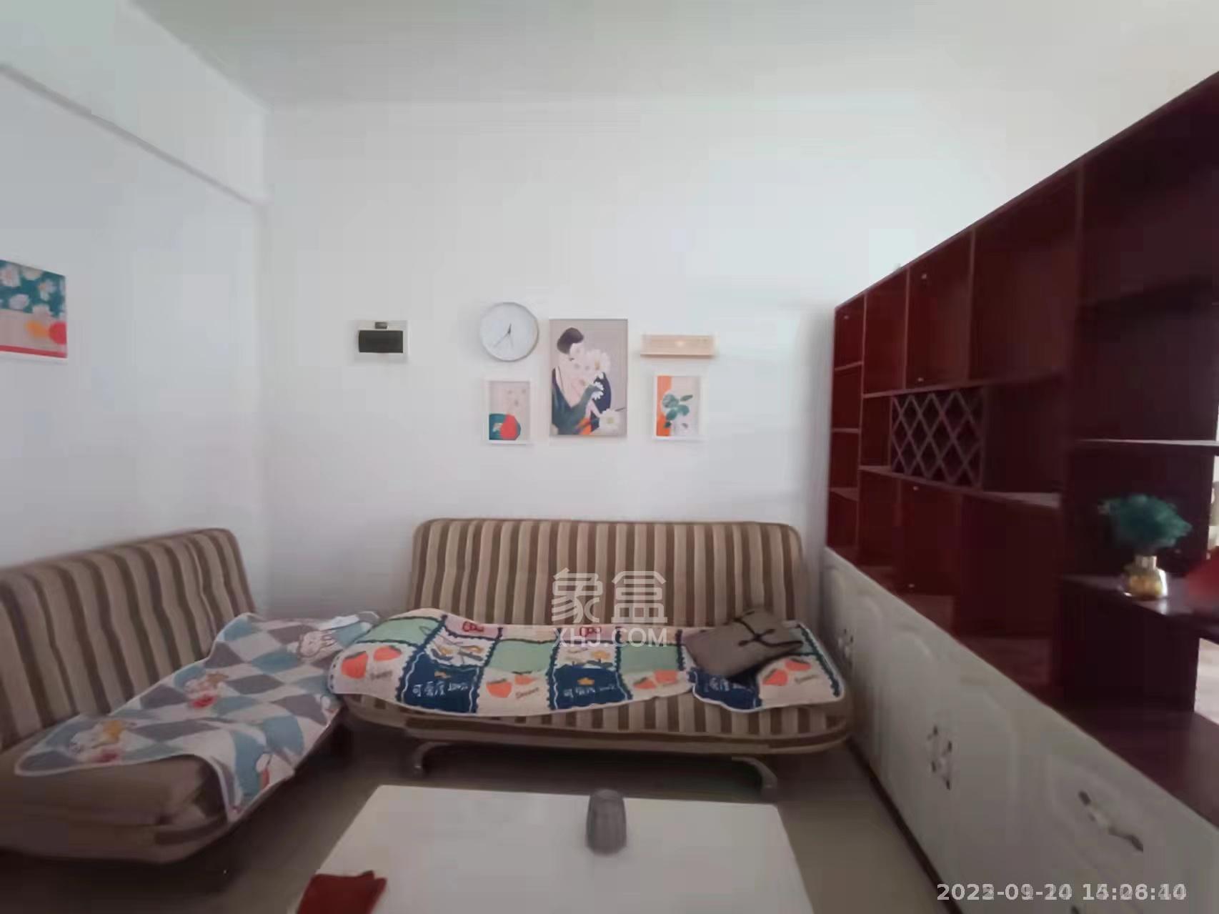 庐山春天大厦(和一宾馆)  1室1厅1卫    1100.0元/月 庐山春天大厦(和一宾馆)  1室1厅1卫    1100.0元/月室内图1