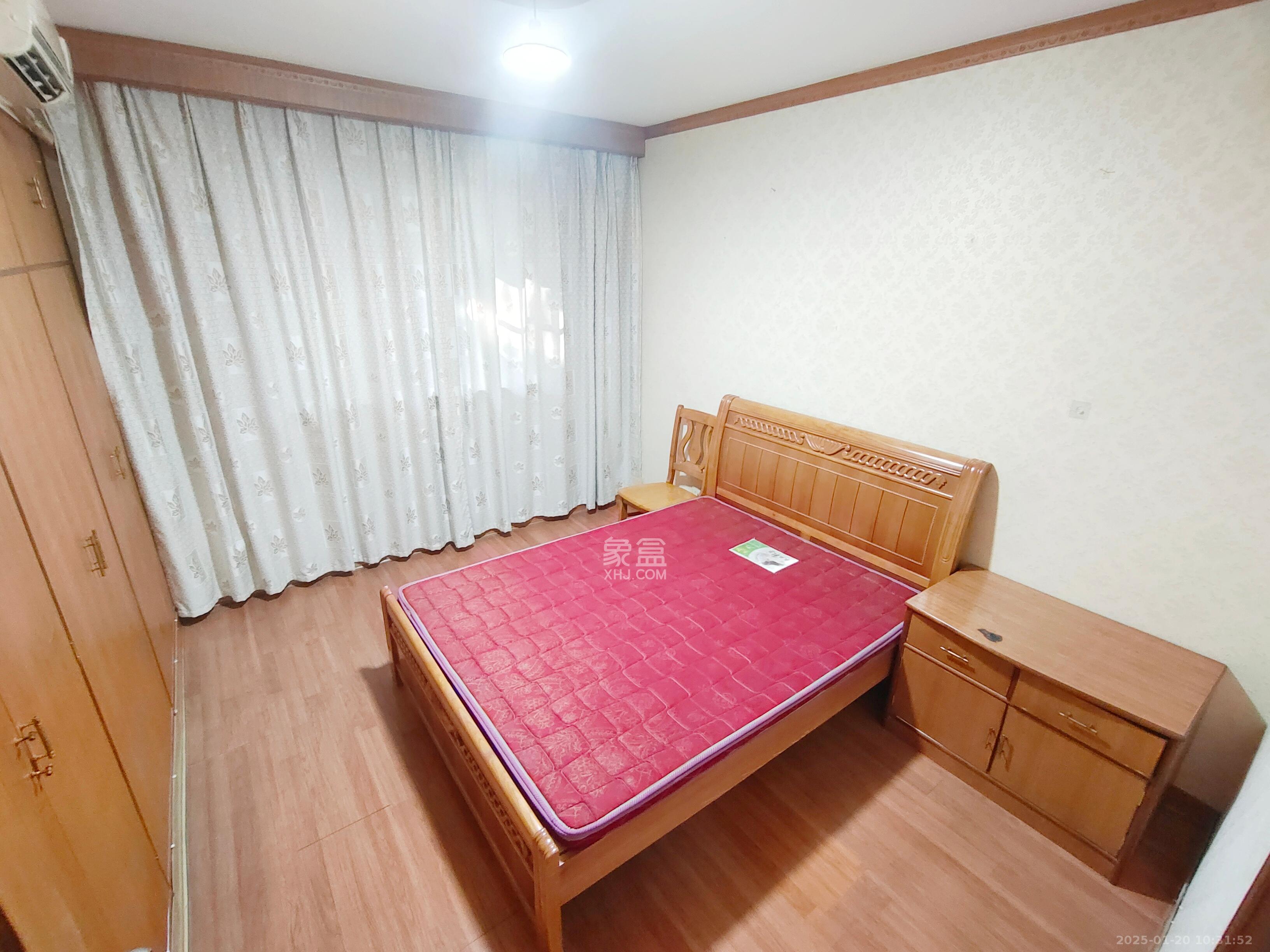 四方小区  2室2厅1卫    1700.0元/月室内图