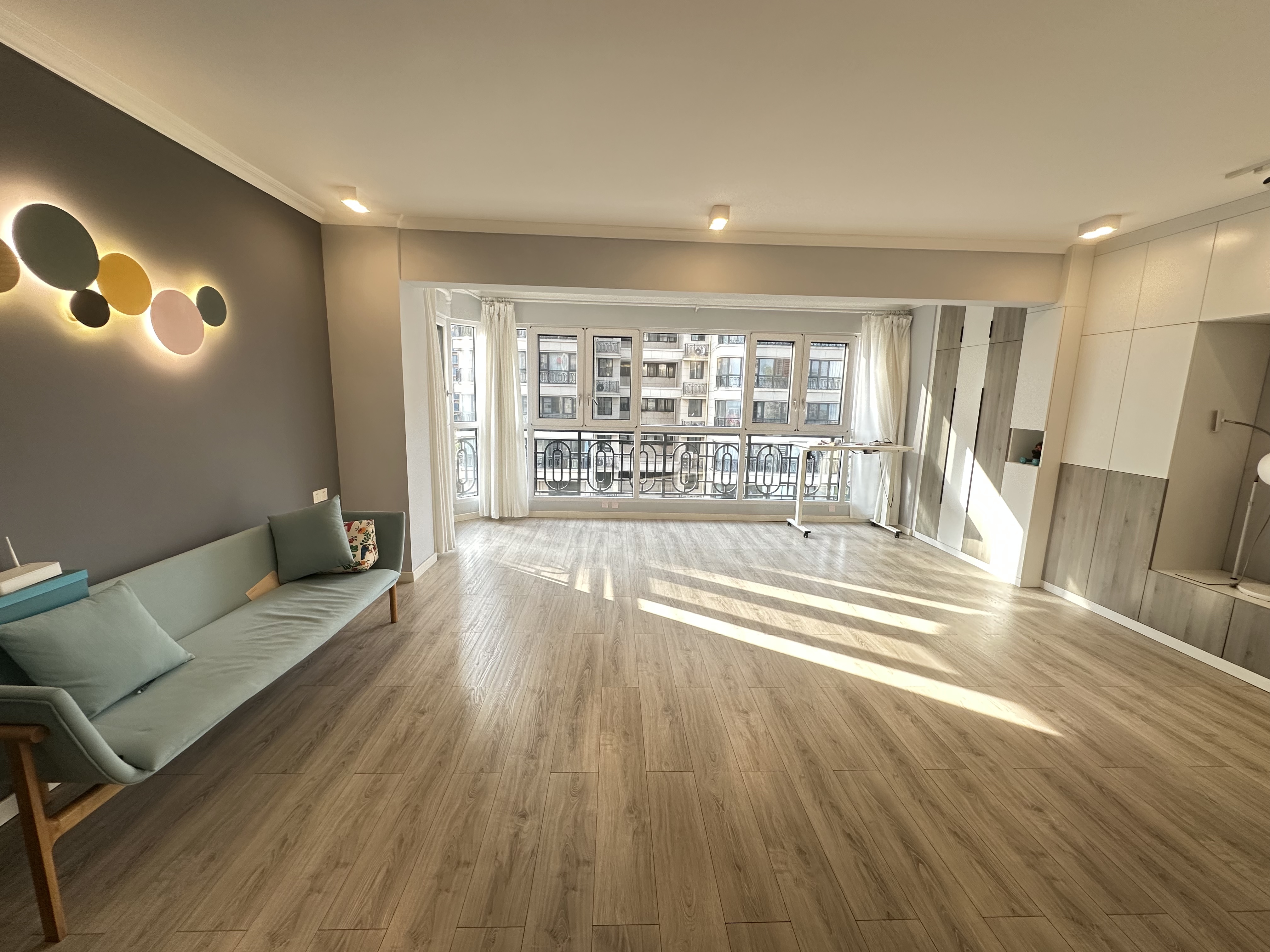 绿地海长流四期(绿地福邸) 3室2厅1卫 196.0万 绿地海长流四期(绿地福邸) 3室2厅1卫 196.0万室内图