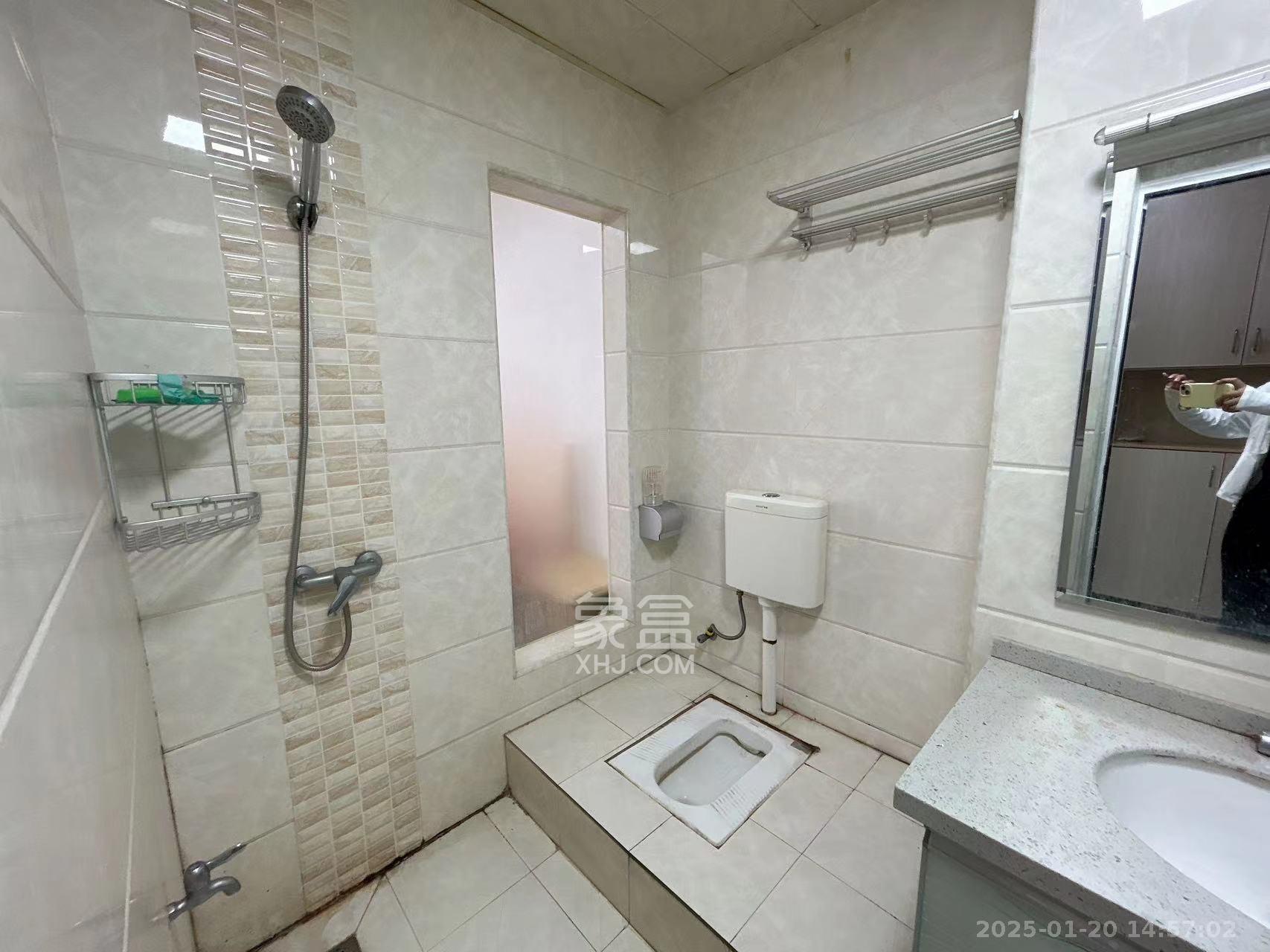 华宇公寓-银座 1室1厅1卫 1000.0元/月 华宇公寓-银座 1室1厅1卫 1000.0元/月室内图