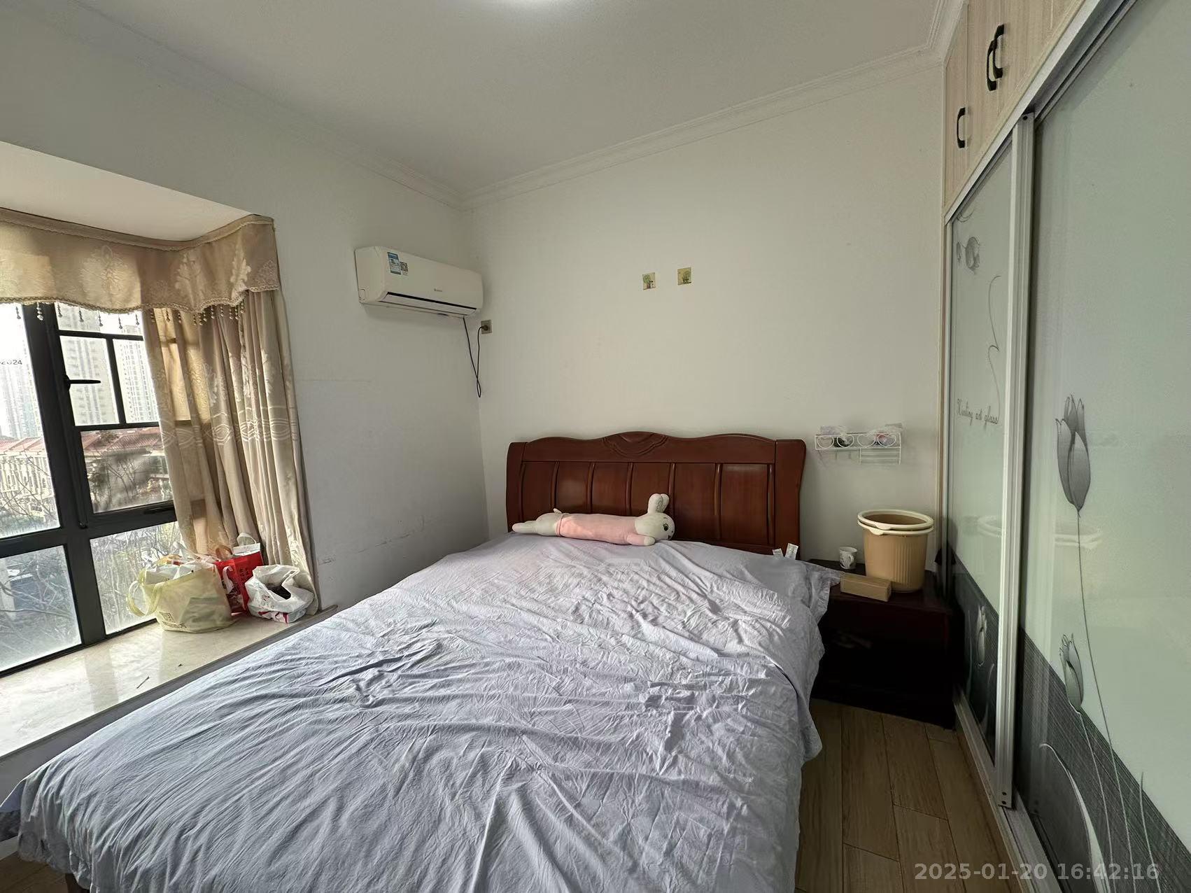 山水洲城华晨第一城 2室1厅1卫 1700.0元/月 山水洲城华晨第一城 2室1厅1卫 1700.0元/月室内图