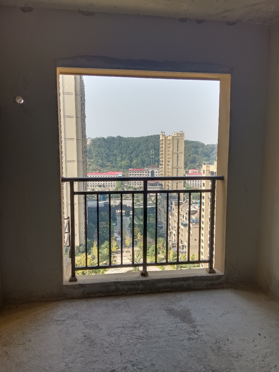 悦江山 3室2厅2卫 74.80万 悦江山 3室2厅2卫 74.80万客厅