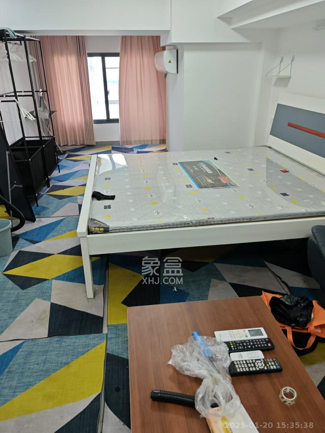 湘潭中心  1室1厅1卫   900.00元/月室内图