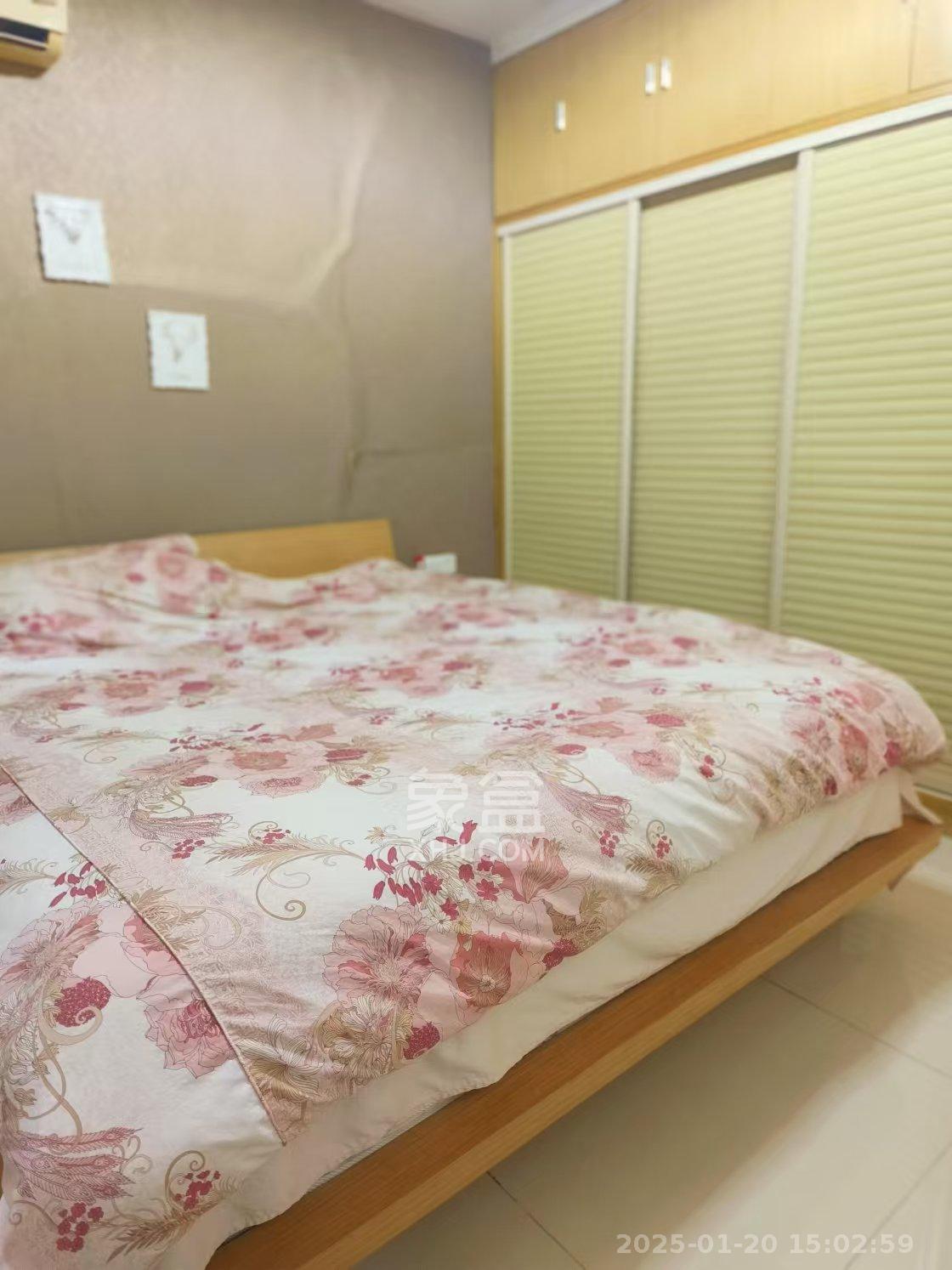 山水湾  3室2厅1卫   2000.00元/月室内图