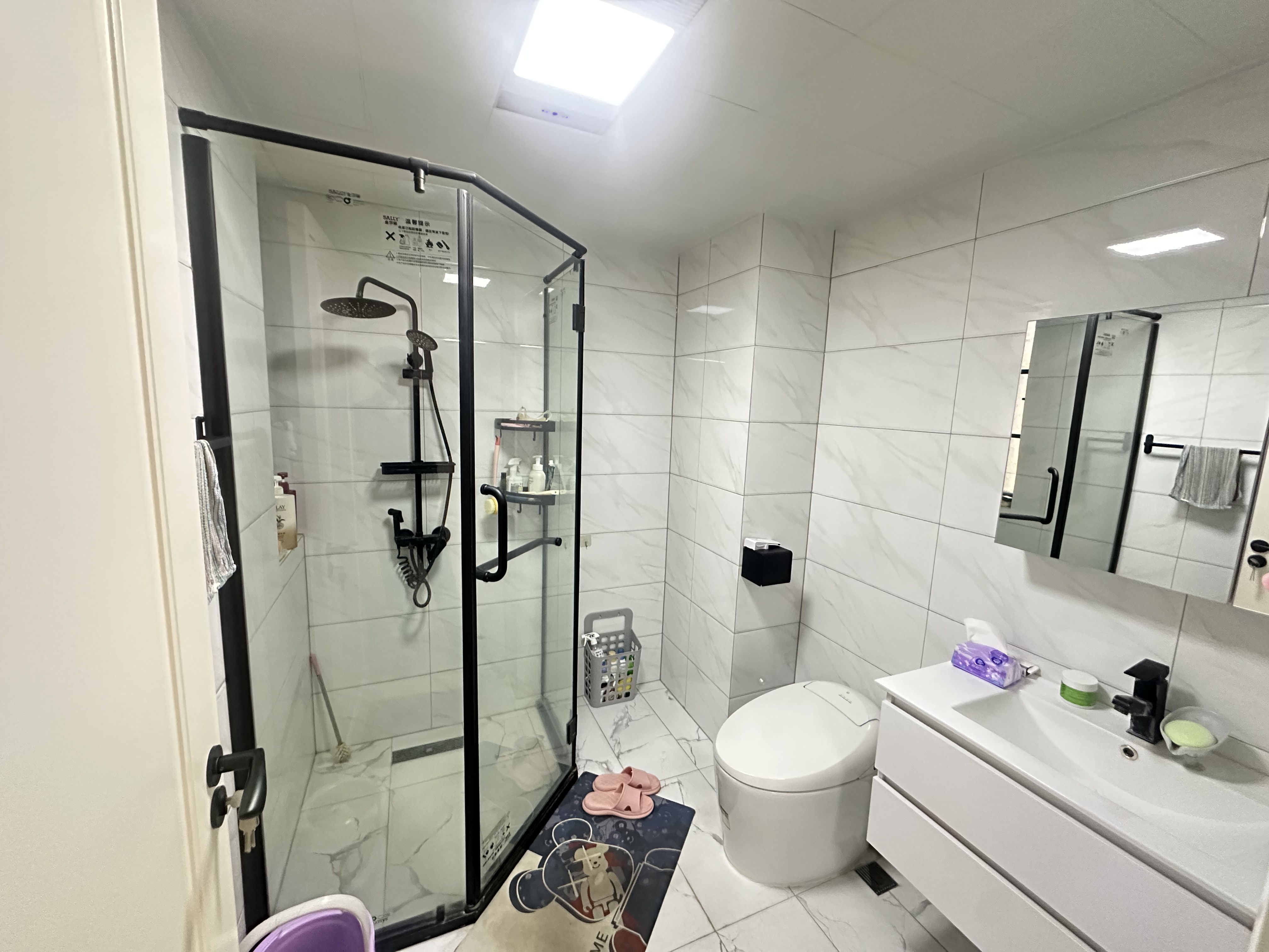 绿地海长流四期(绿地福邸) 3室2厅1卫 196.0万 绿地海长流四期(绿地福邸) 3室2厅1卫 196.0万室内图