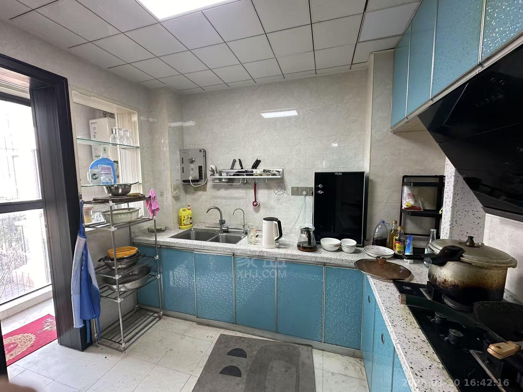 山水洲城华晨第一城 2室1厅1卫 1700.0元/月 山水洲城华晨第一城 2室1厅1卫 1700.0元/月室内图