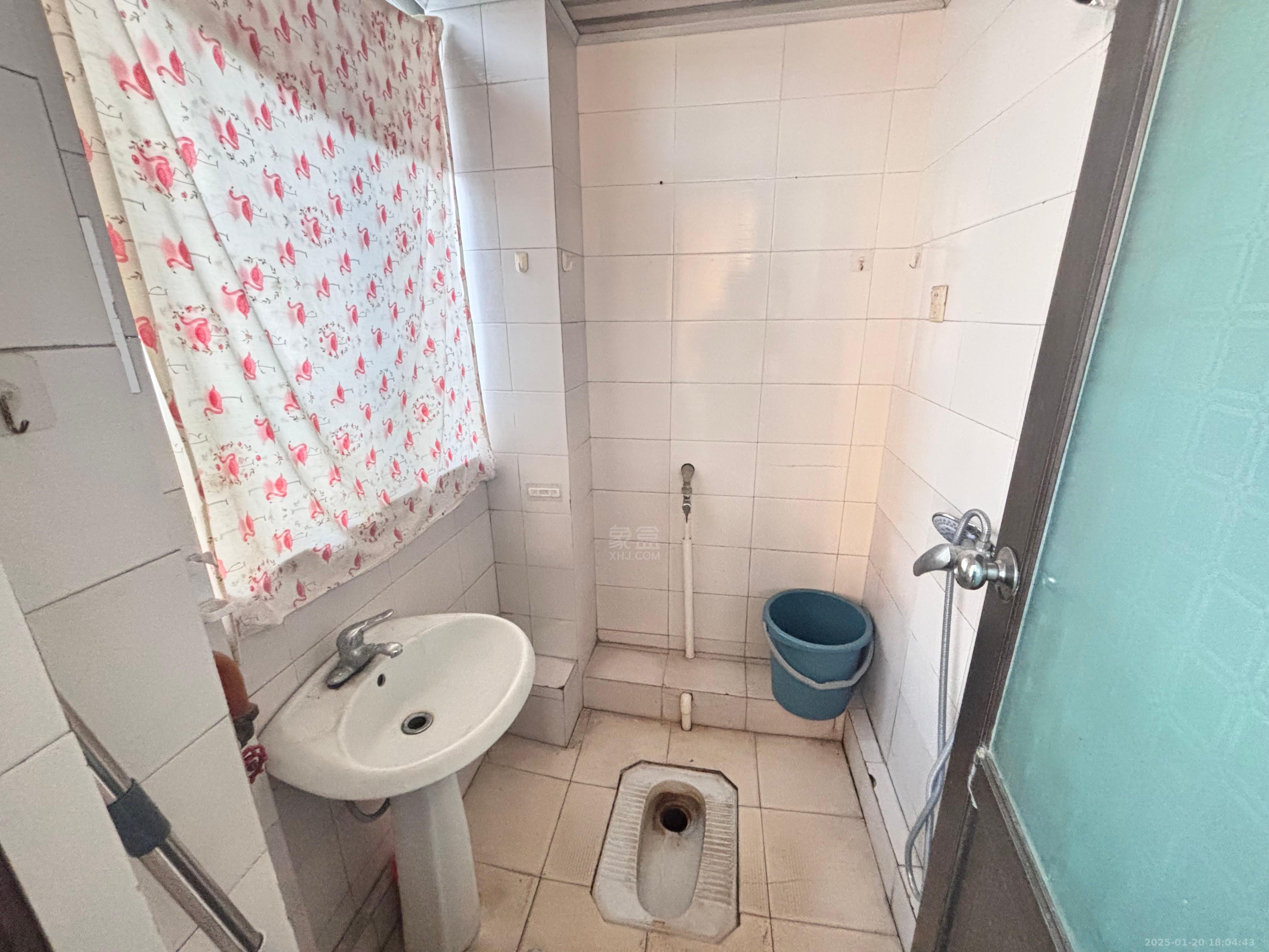 城南春天(金城大厦) 1室1厅1卫 600.0元/月 城南春天(金城大厦) 1室1厅1卫 600.0元/月室内图