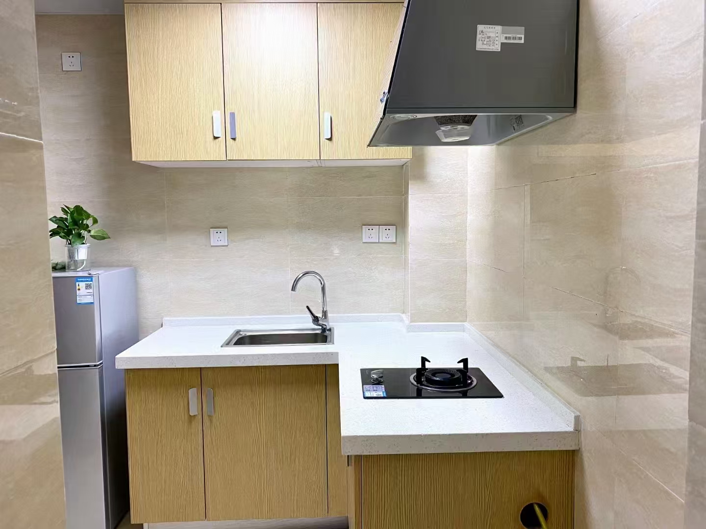 天酬尚都 1室1厅1卫 1300.0元/月 天酬尚都 1室1厅1卫 1300.0元/月室内图