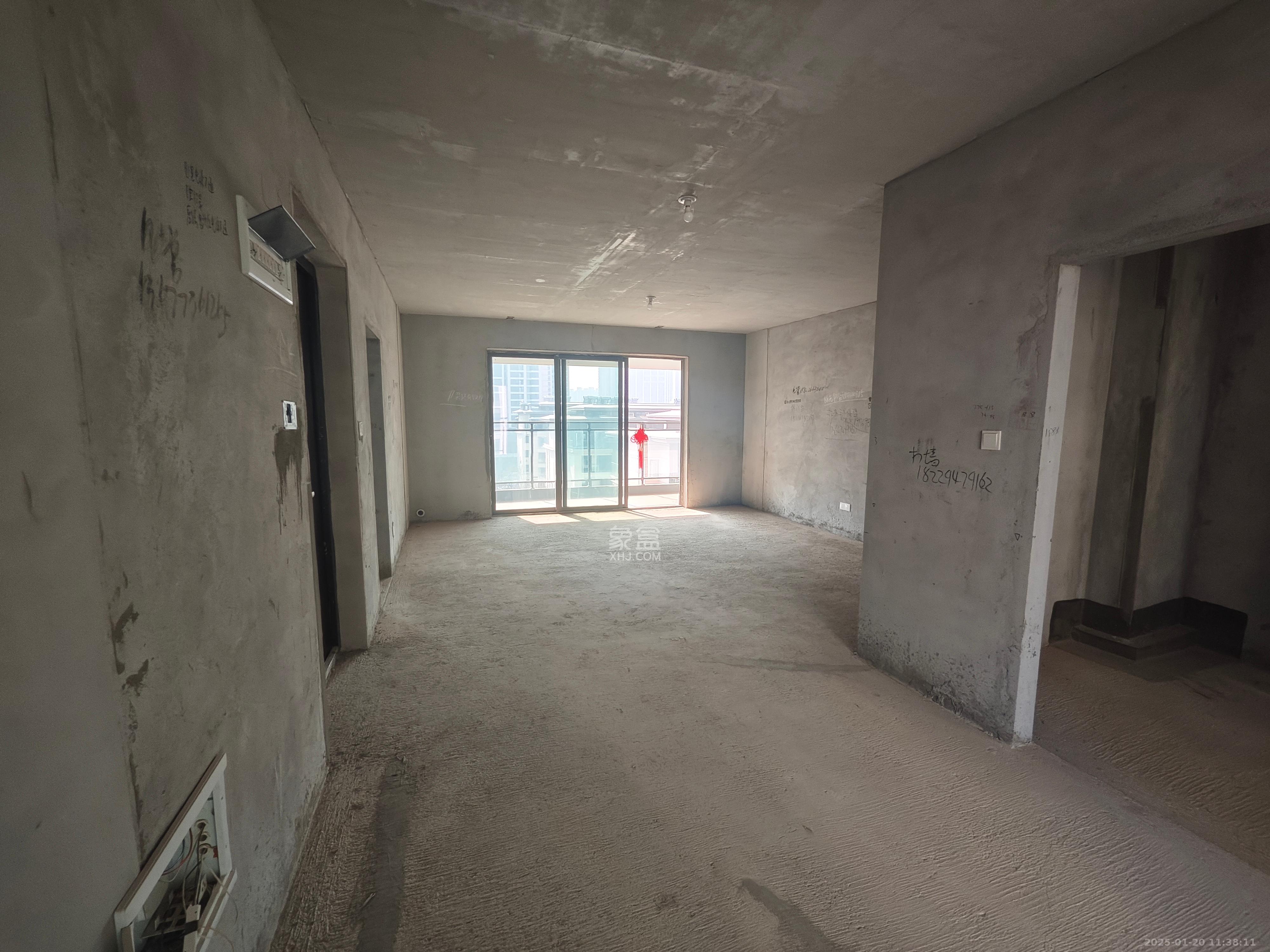 爱情公望府  4室2厅2卫    1300.0元/月室内图