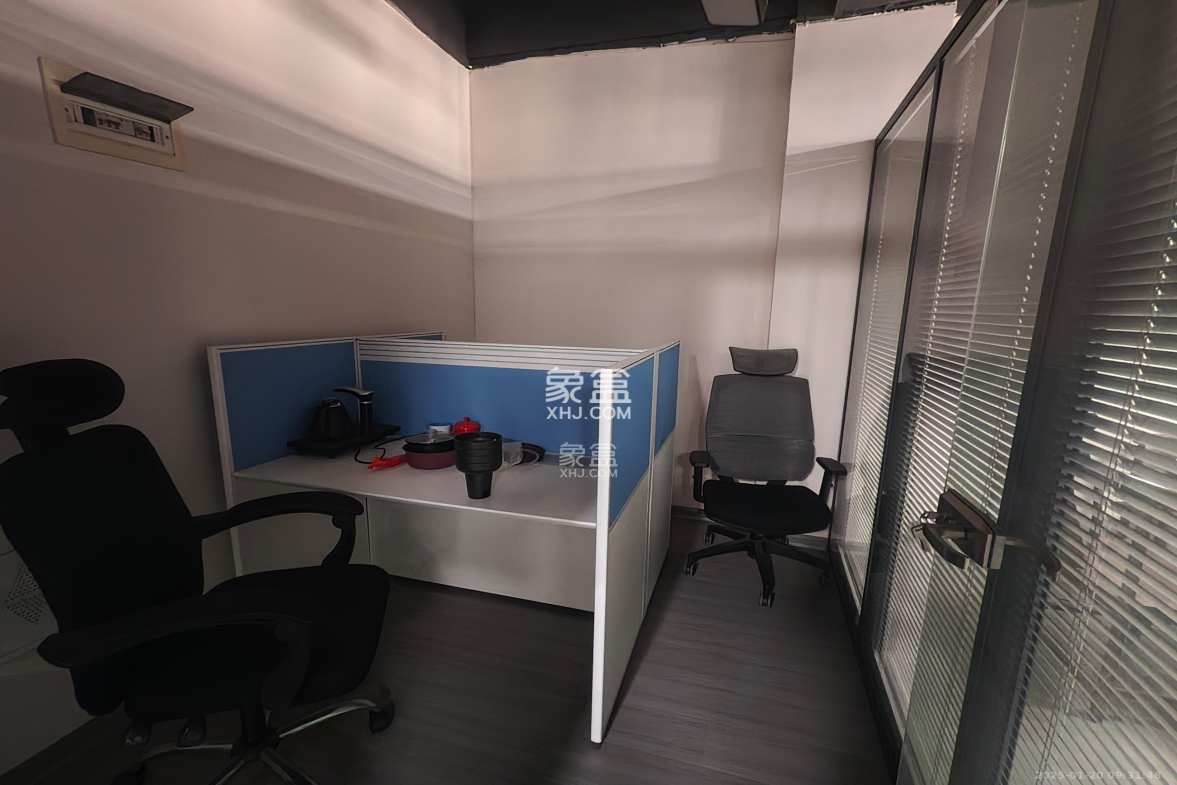 创谷国家广告产业园  1室1厅1卫    5000.0元/月 创谷国家广告产业园  1室1厅1卫    5000.0元/月室内图