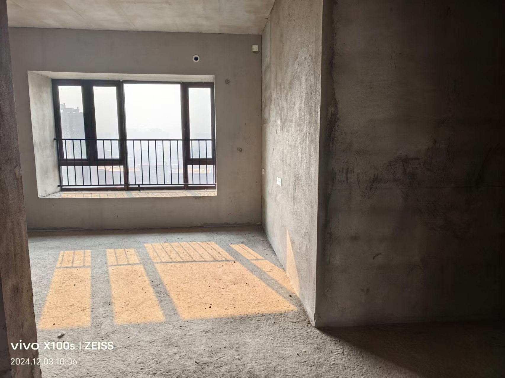 东城首府 5室2厅2卫 128.0万 东城首府 5室2厅2卫 128.0万室内图