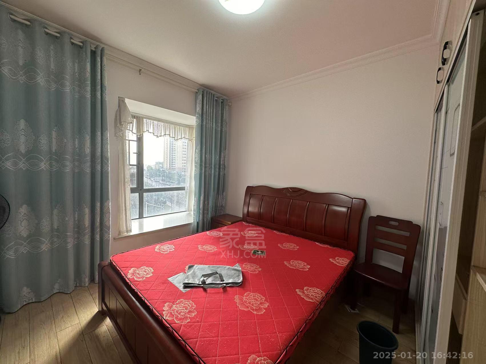 山水洲城华晨第一城 2室1厅1卫 1700.0元/月 山水洲城华晨第一城 2室1厅1卫 1700.0元/月室内图