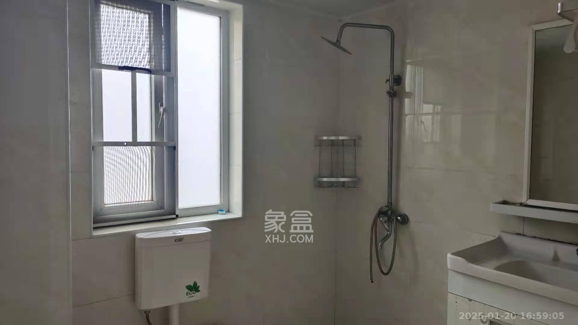 丽发新城  3室2厅2卫   2300.00元/月室内图