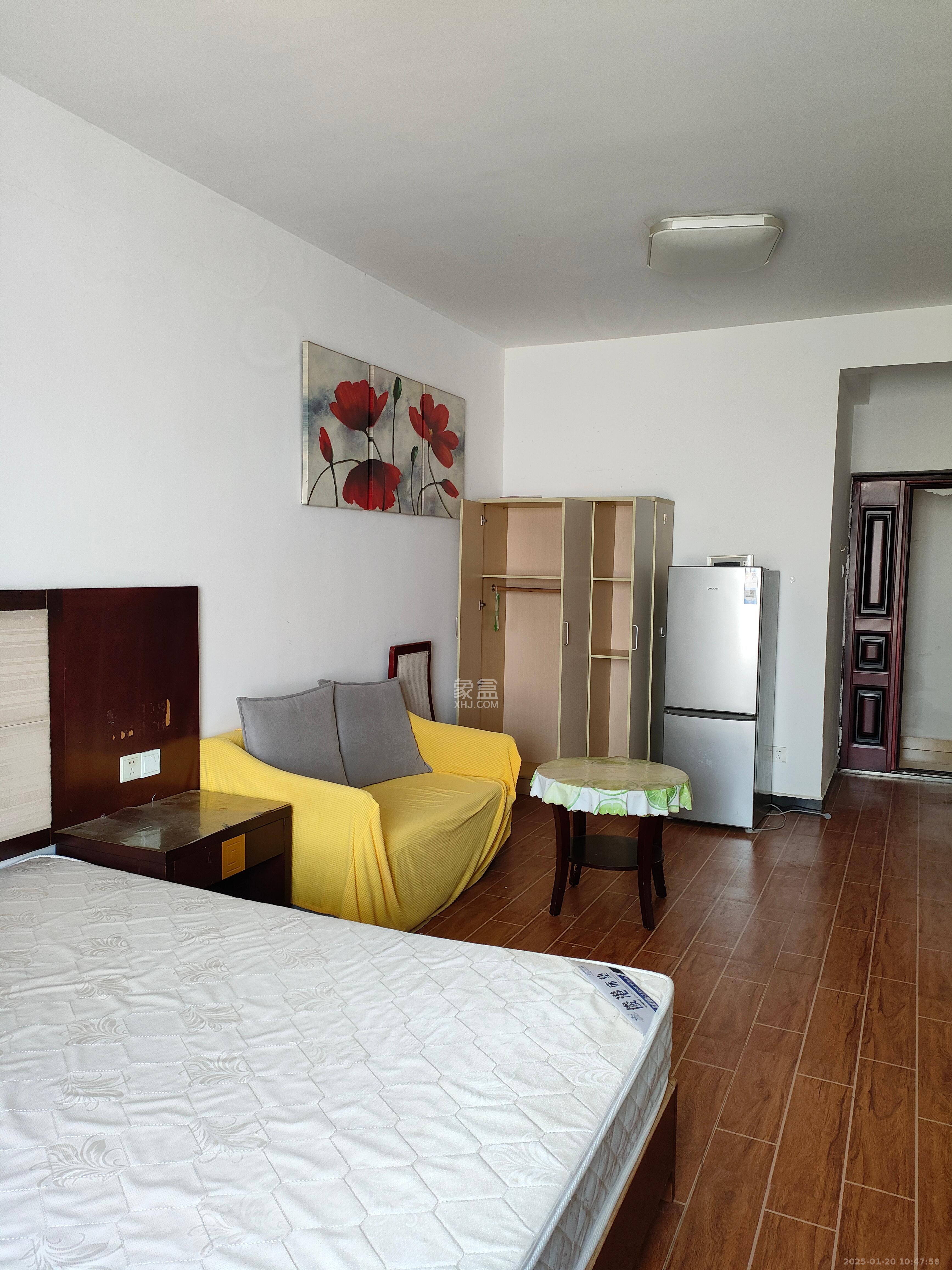 金领家族 1室1厅1卫 1200.0元/月 金领家族 1室1厅1卫 1200.0元/月室内图