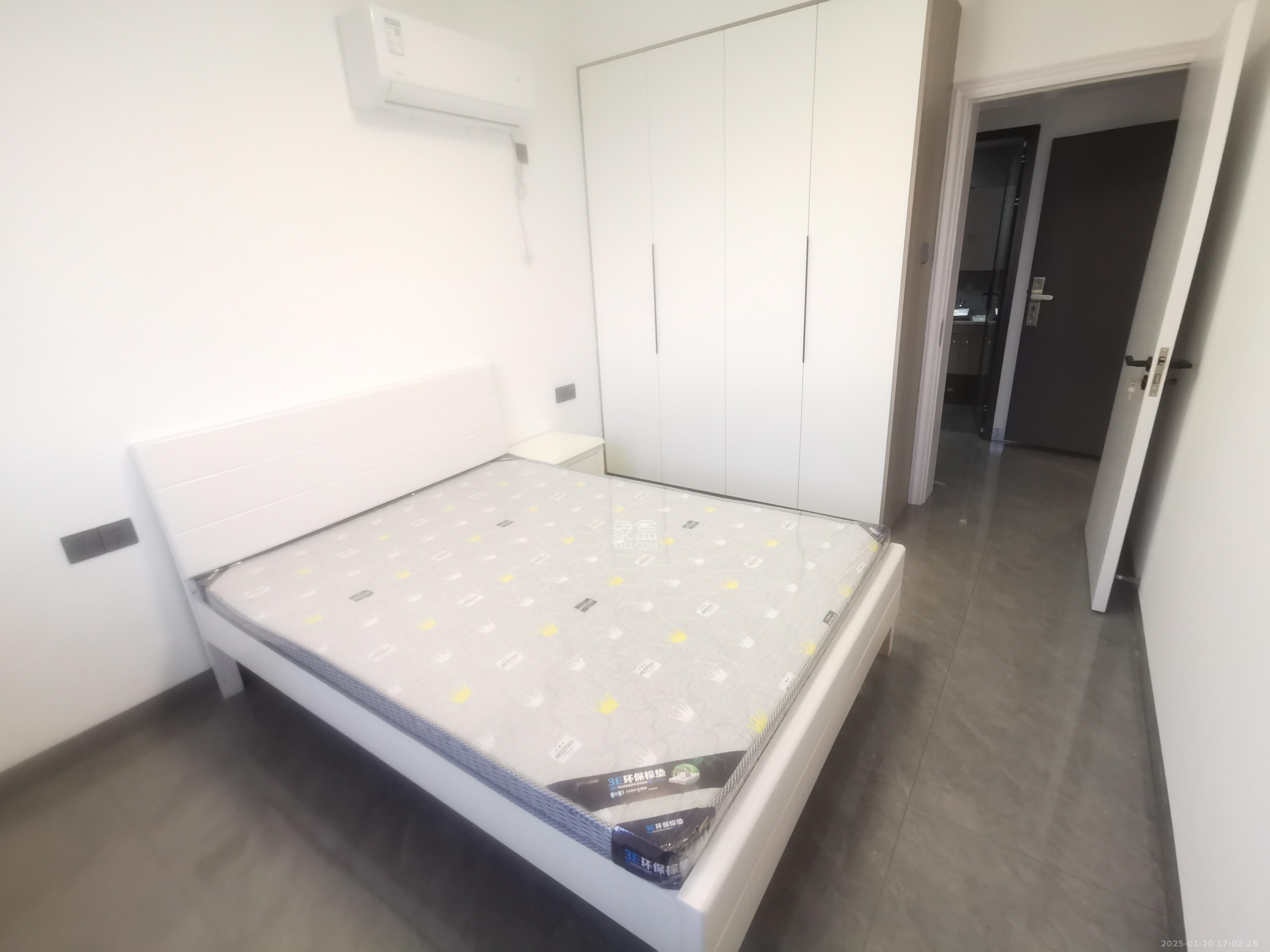 旭日嘉苑  3室2厅2卫    3200.0元/月室内图