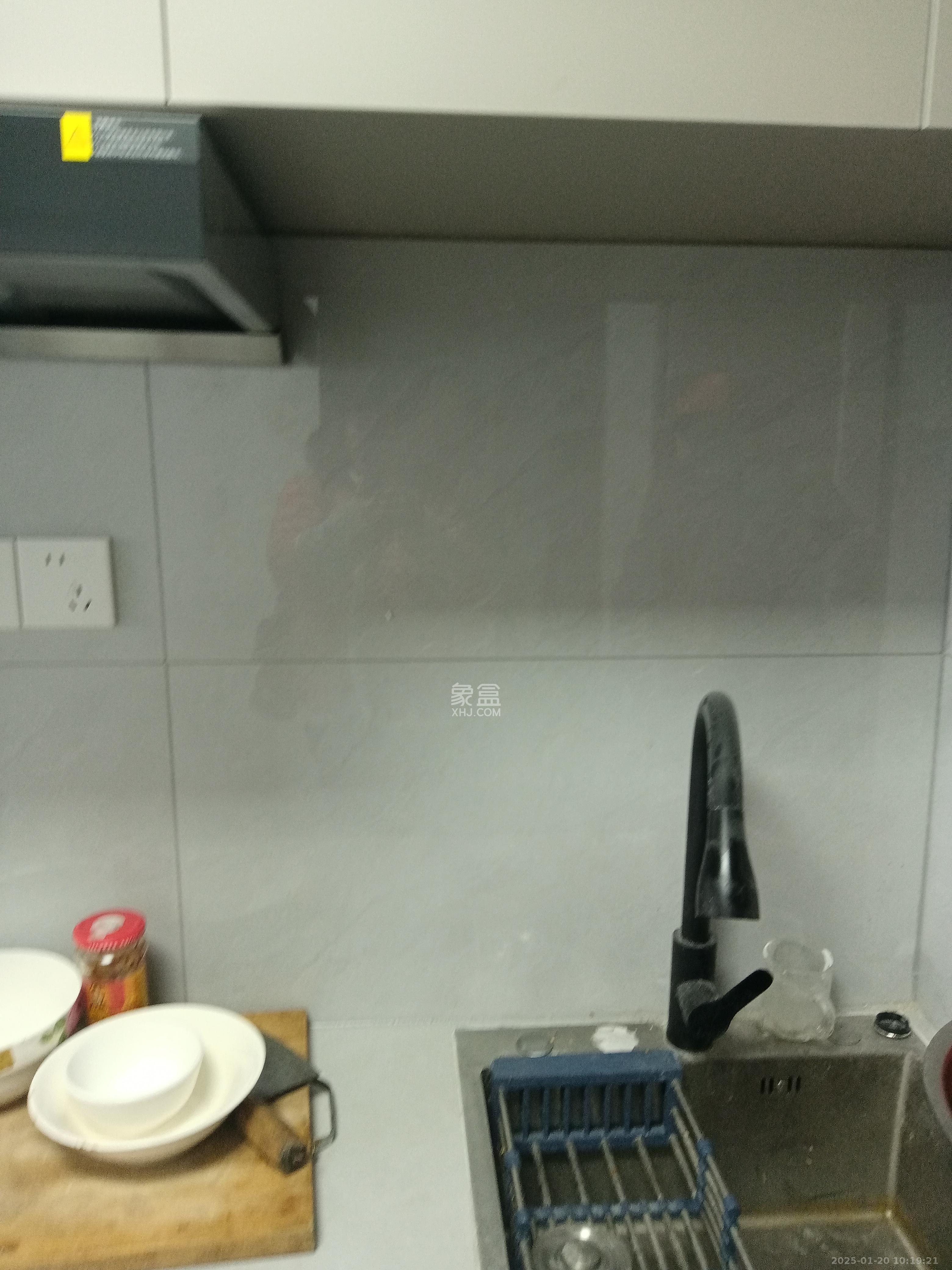 中海珑悦府 1室0厅0卫 1400.0元/月 中海珑悦府 1室0厅0卫 1400.0元/月室内图