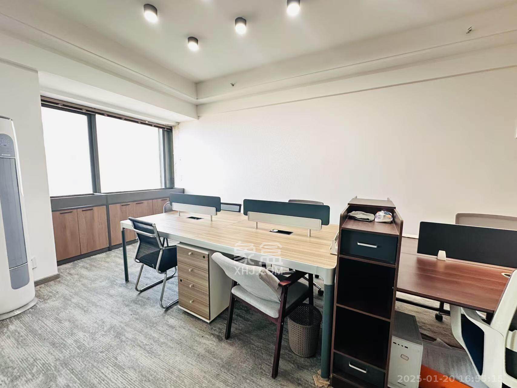 万润时光里 1室1厅1卫 3800.0元/月 万润时光里 1室1厅1卫 3800.0元/月室内图