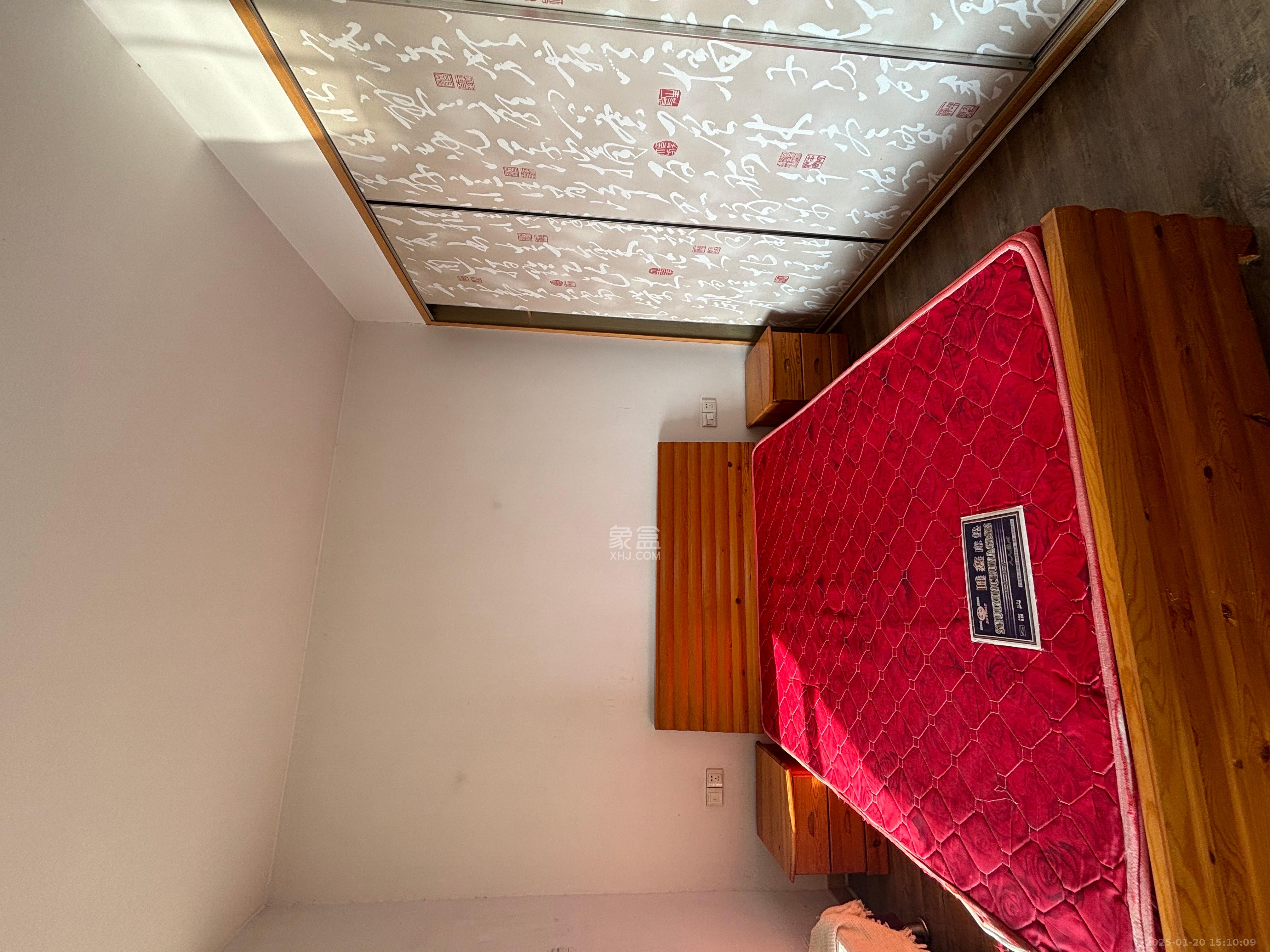 汇富中心  1室1厅1卫    2000.0元/月室内图