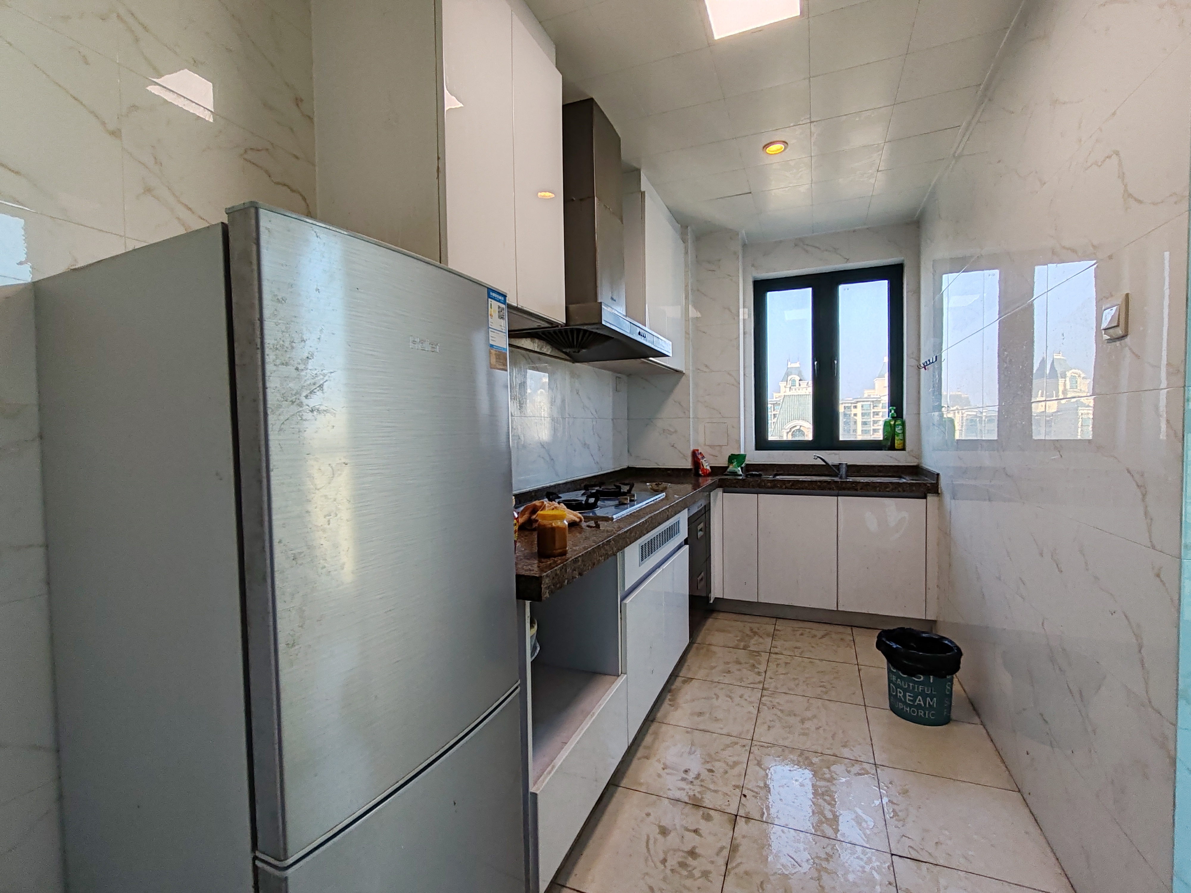 恒大绿洲 3室2厅2卫 2180.0元/月 恒大绿洲 3室2厅2卫 2180.0元/月室内图