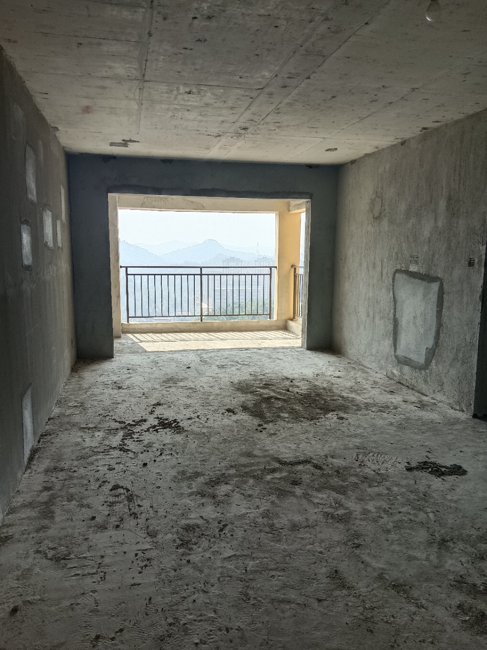 悦江山 3室2厅2卫 74.80万 悦江山 3室2厅2卫 74.80万客厅