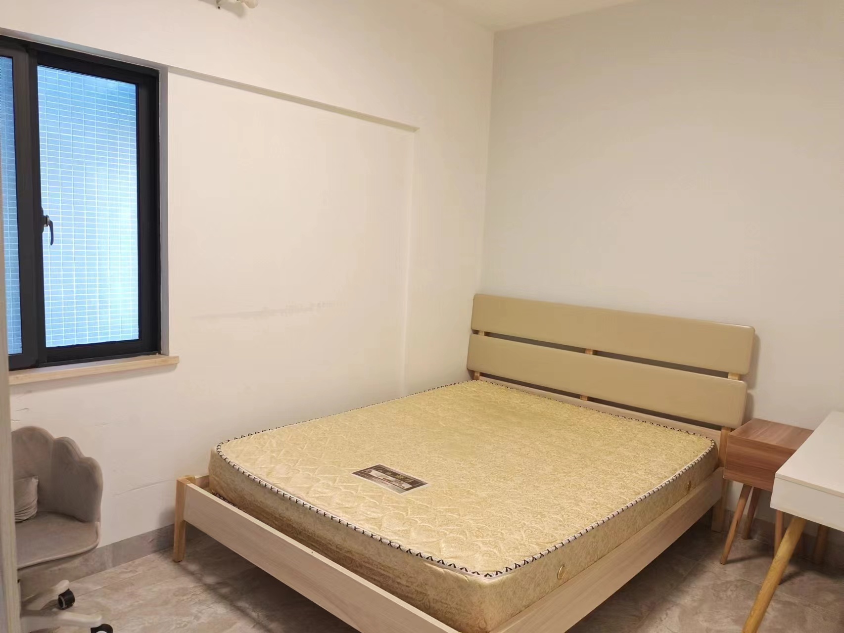 宇建国贸城  2室1厅1卫    120.0万 宇建国贸城  2室1厅1卫    120.0万室内图