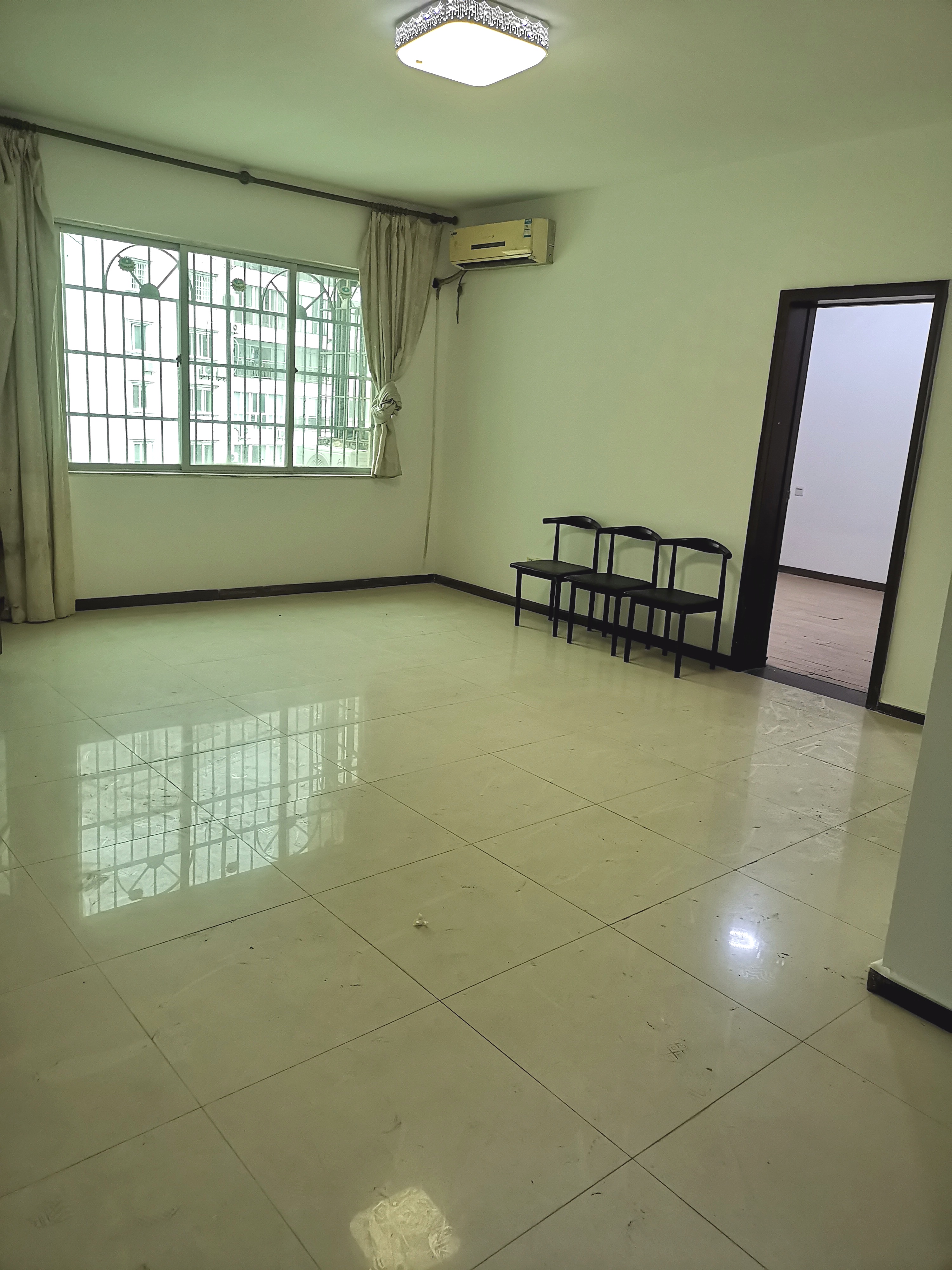 富豪大厦(富豪花园) 2室2厅1卫 108.0万 富豪大厦(富豪花园) 2室2厅1卫 108.0万户型图