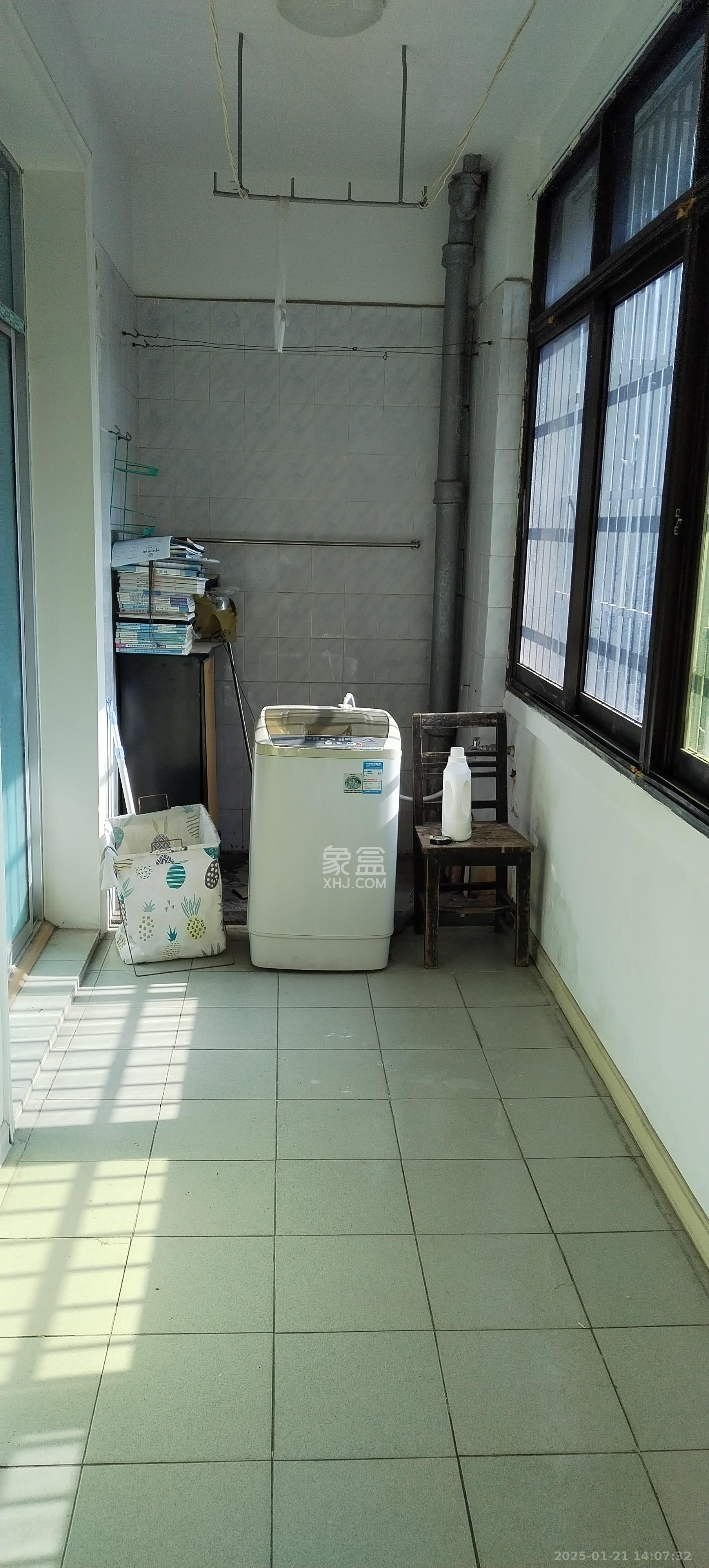 井湾子工商所宿舍 2室2厅1卫 1500.0元/月 井湾子工商所宿舍 2室2厅1卫 1500.0元/月室内图