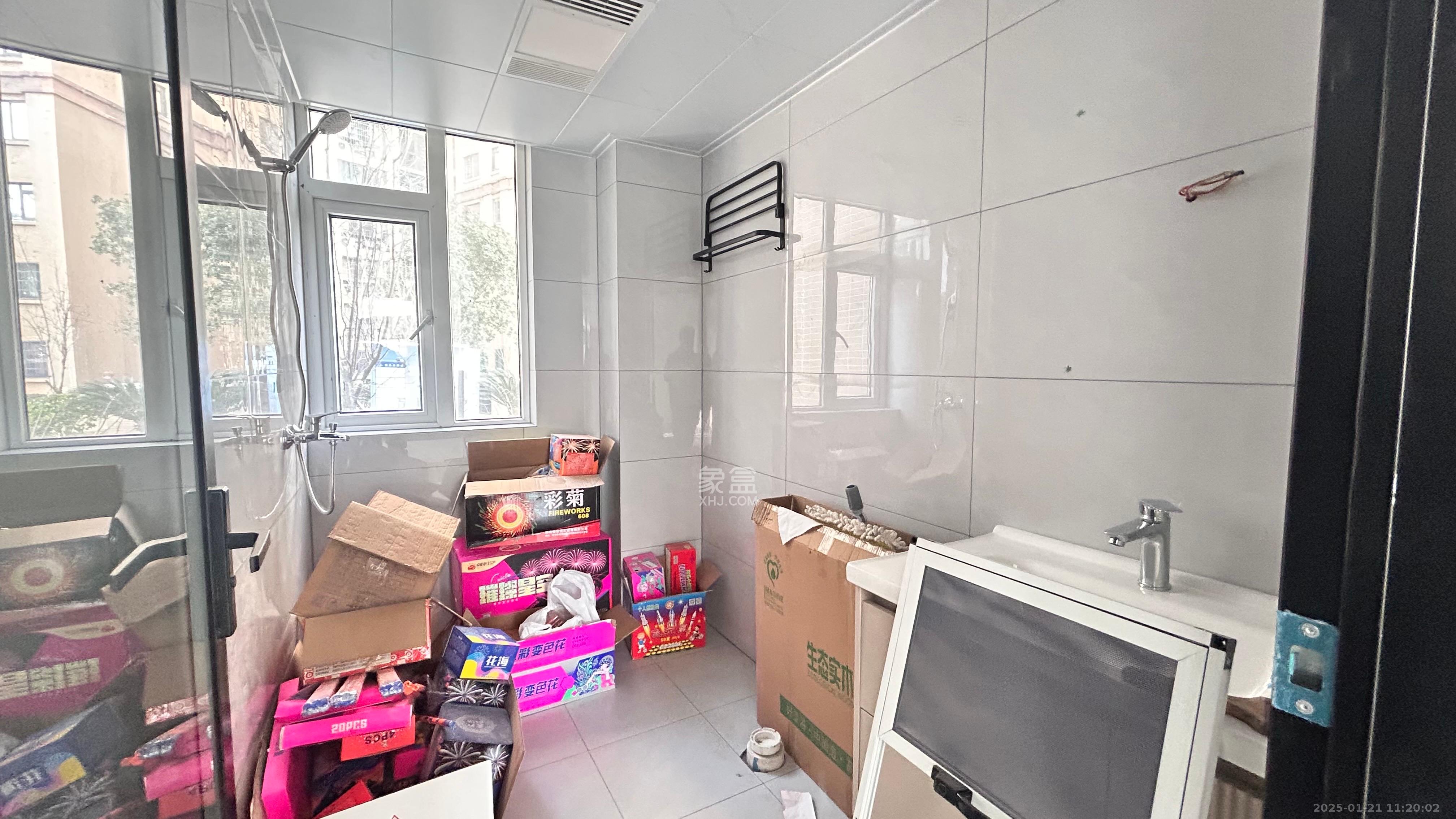 洋湖春园 4室2厅2卫 4000.0元/月 洋湖春园 4室2厅2卫 4000.0元/月室内图