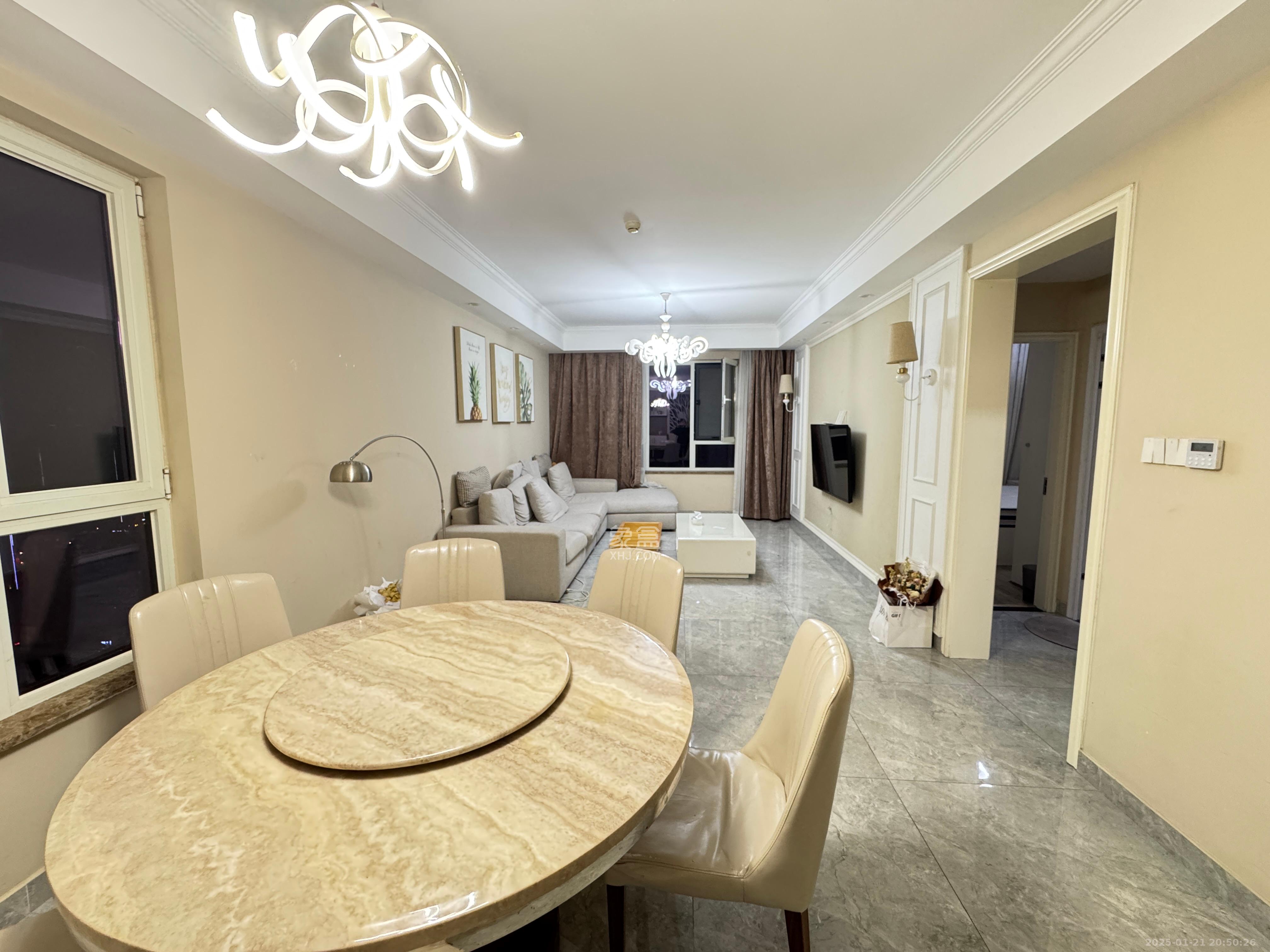 北辰三角洲B2E2区  3室2厅2卫    3600.0元/月室内图1