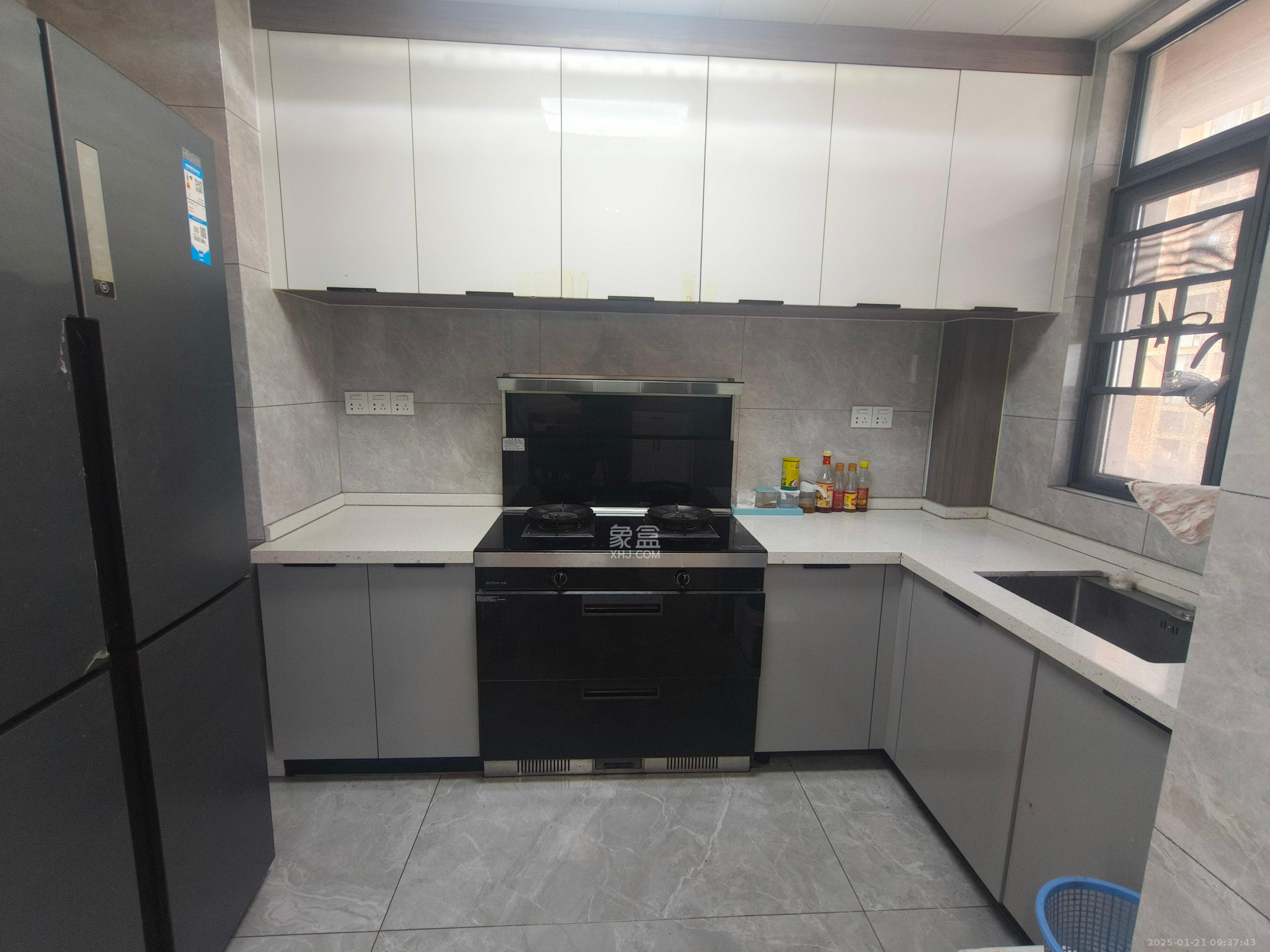 长房东旭国际 4室2厅2卫 3800.0元/月 长房东旭国际 4室2厅2卫 3800.0元/月室内图