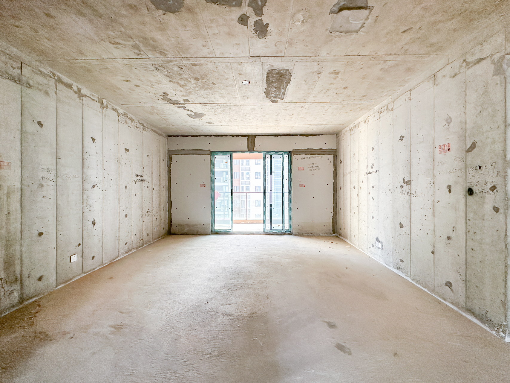 滨江学府  5室2厅2卫    200.0万 滨江学府  5室2厅2卫    200.0万客厅