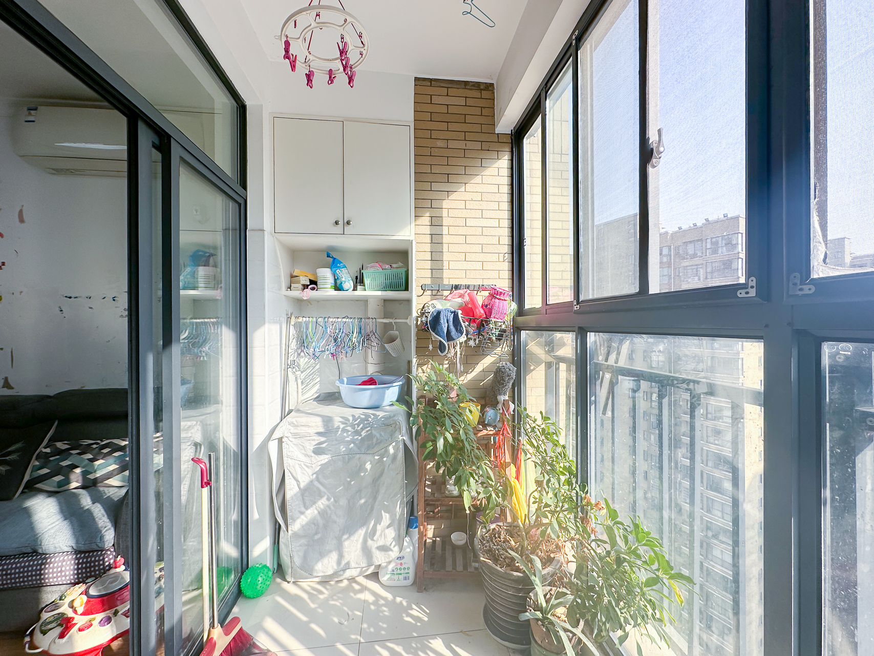 盛腾学林西岸  2室2厅1卫    53.8万 盛腾学林西岸  2室2厅1卫    53.8万阳台