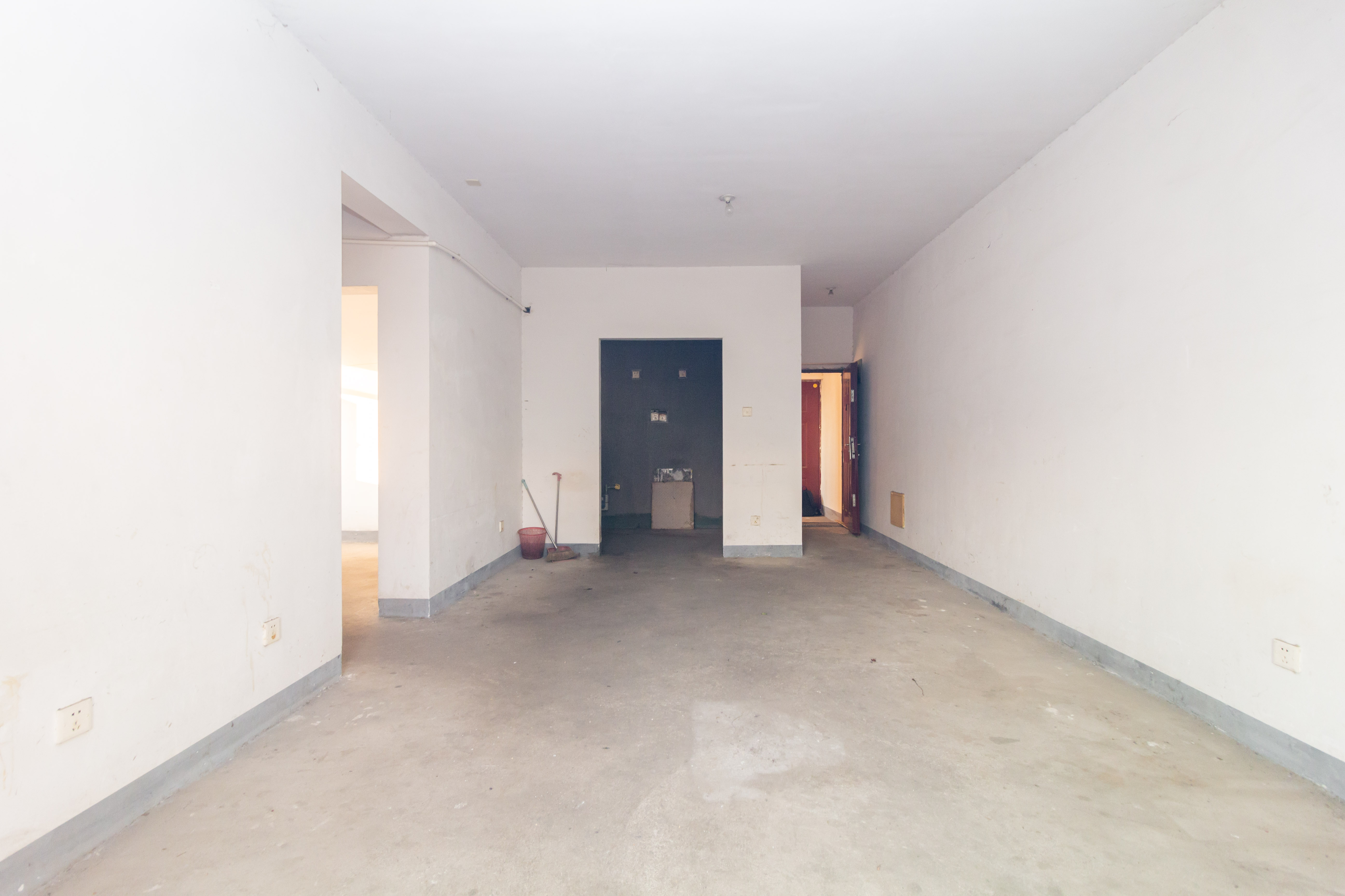 中国铁建国际城二期  3室2厅1卫    43.0万 中国铁建国际城二期  3室2厅1卫    43.0万客厅