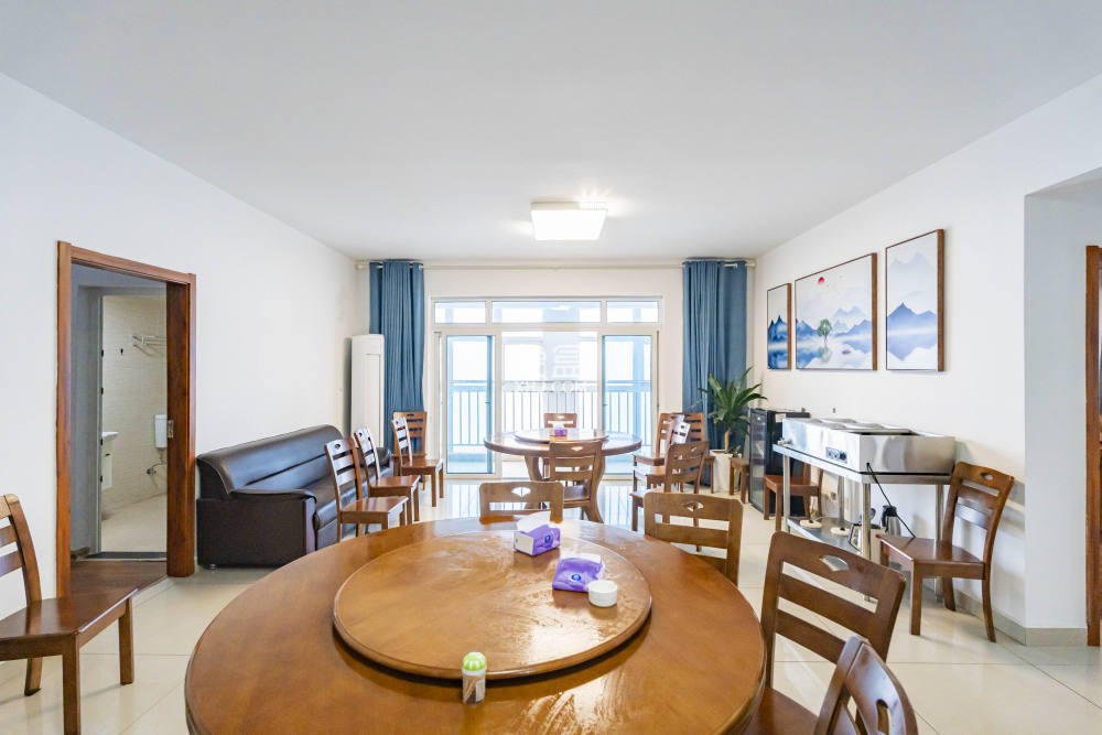 凯乐国际城  4室2厅2卫    200.0万