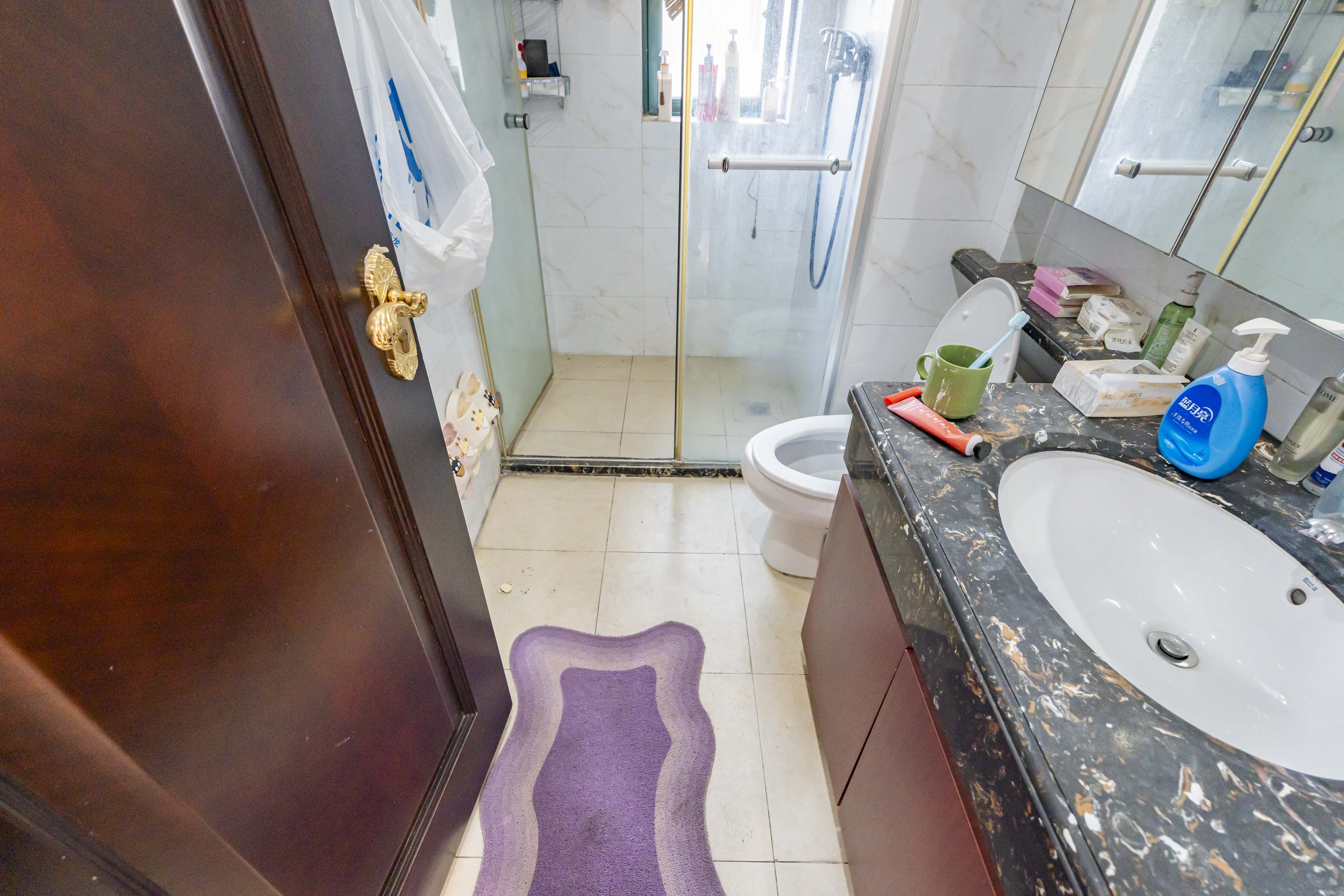 恒大雅苑 3室2厅1卫 80.0万 恒大雅苑 3室2厅1卫 80.0万卫生间