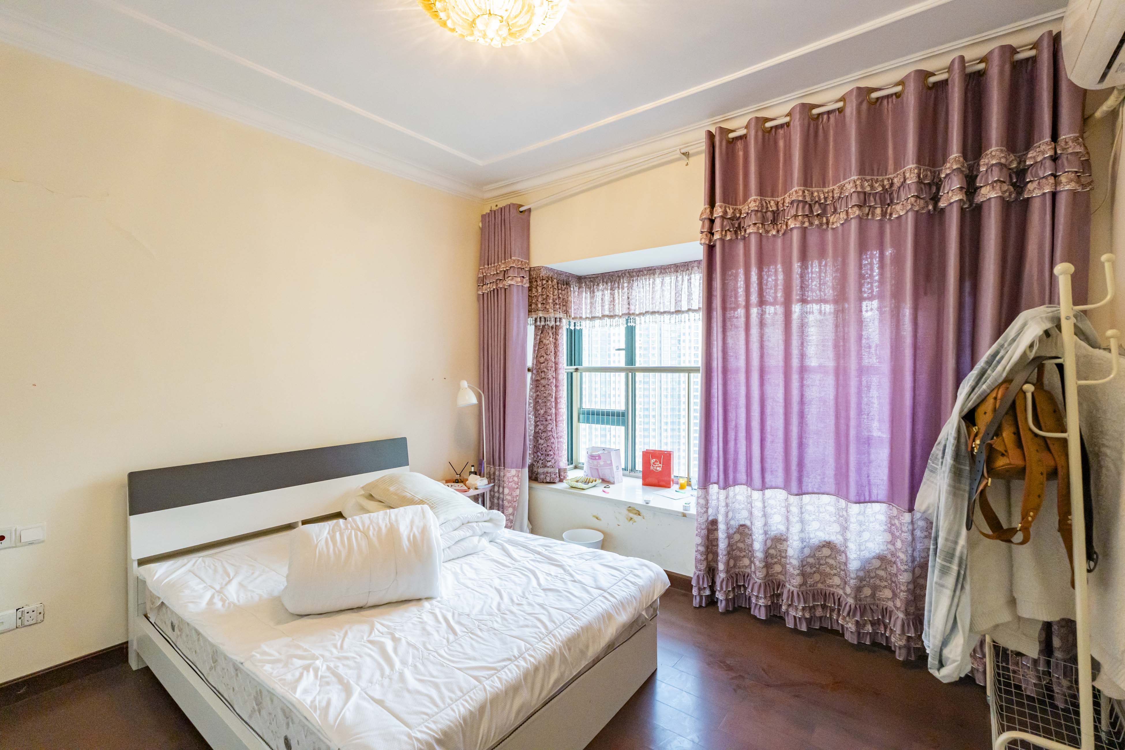 恒大雅苑 3室2厅1卫 80.0万 恒大雅苑 3室2厅1卫 80.0万卧室