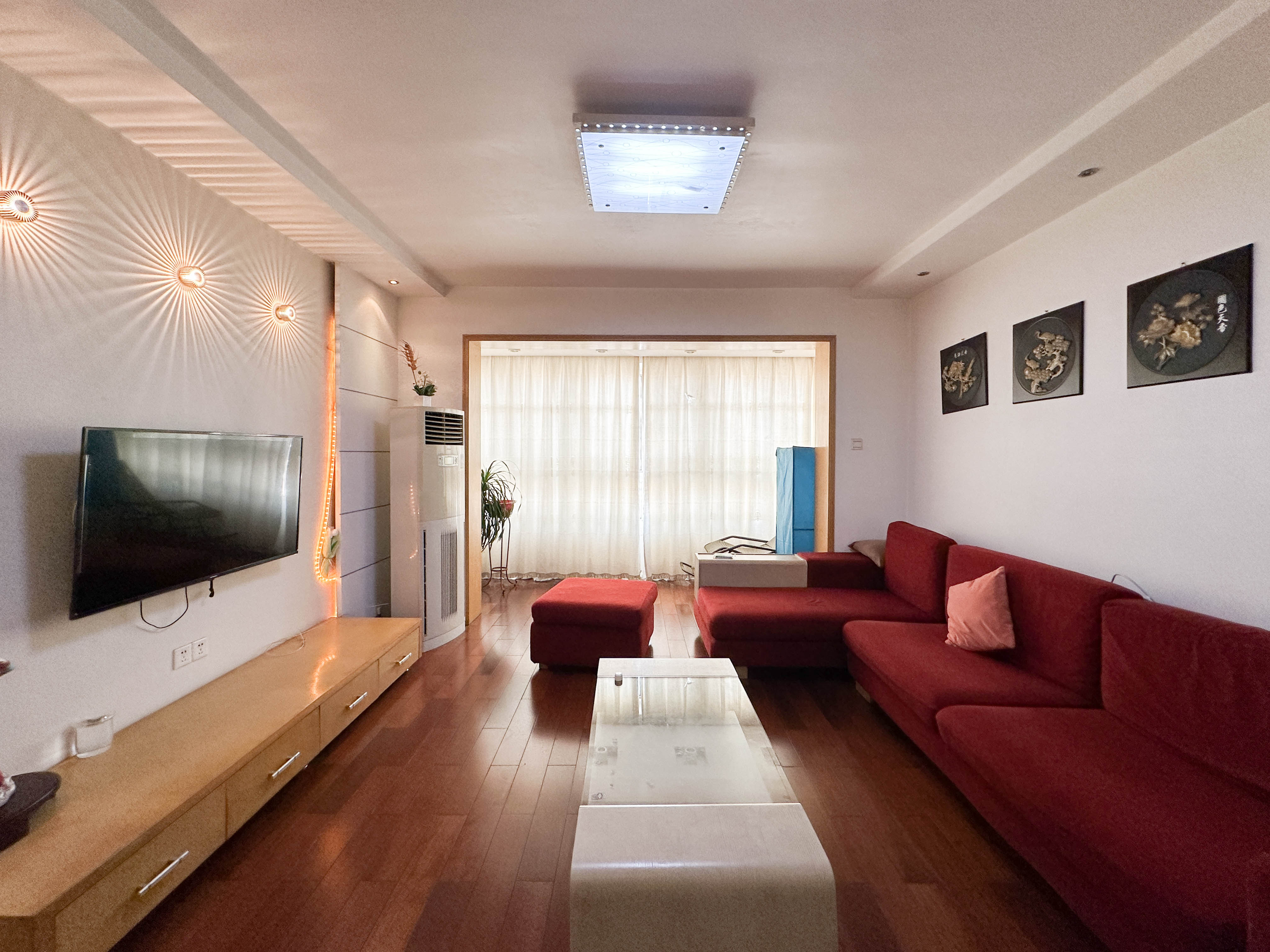 鑫天芙蓉  1室0厅0卫    84.8万 鑫天芙蓉  1室0厅0卫    84.8万客厅