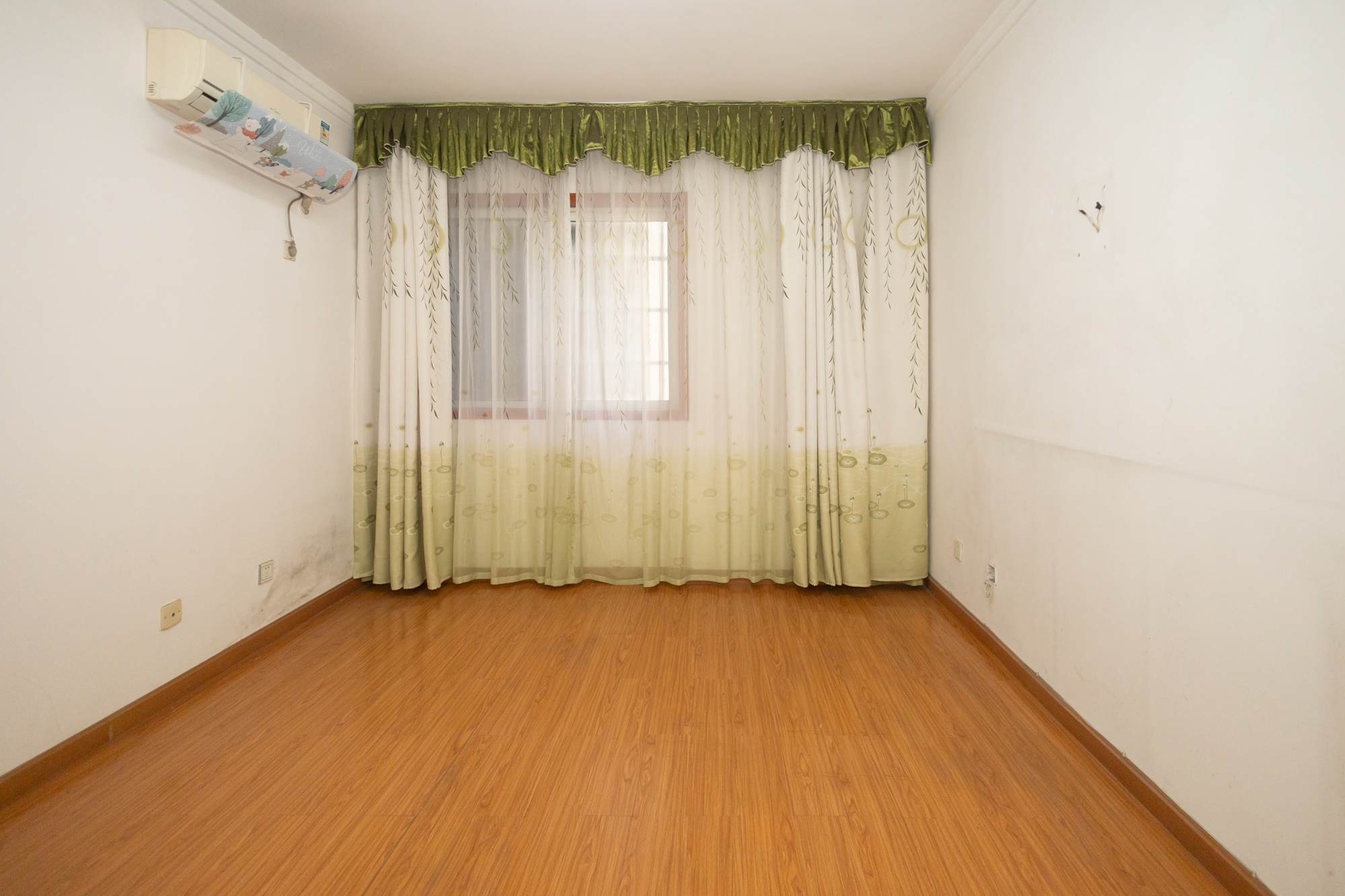 锦璨家园  3室2厅1卫    49.0万 锦璨家园  3室2厅1卫    49.0万卧室