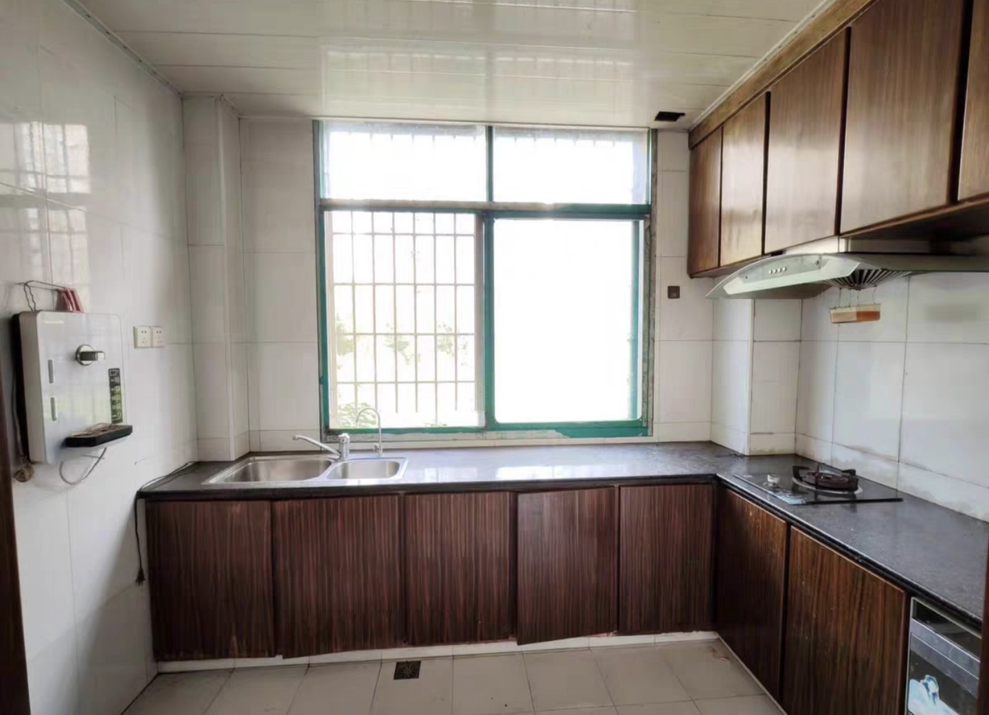 加州阳光小区(吉星阳光) 3室2厅2卫 49.8万 加州阳光小区(吉星阳光) 3室2厅2卫 49.8万客厅