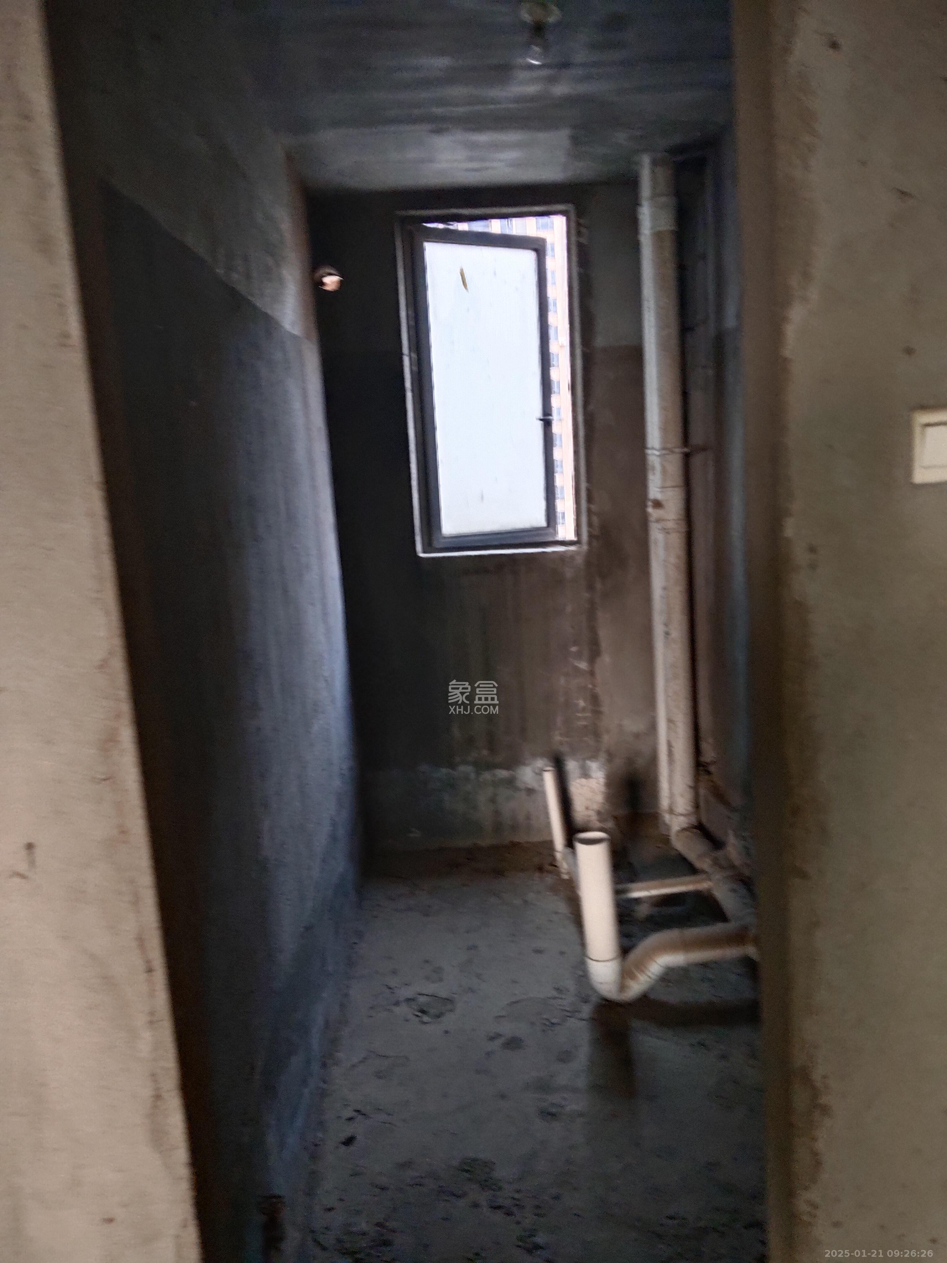 三一街区 4室2厅2卫 1000.00元/月 三一街区 4室2厅2卫 1000.00元/月室内图