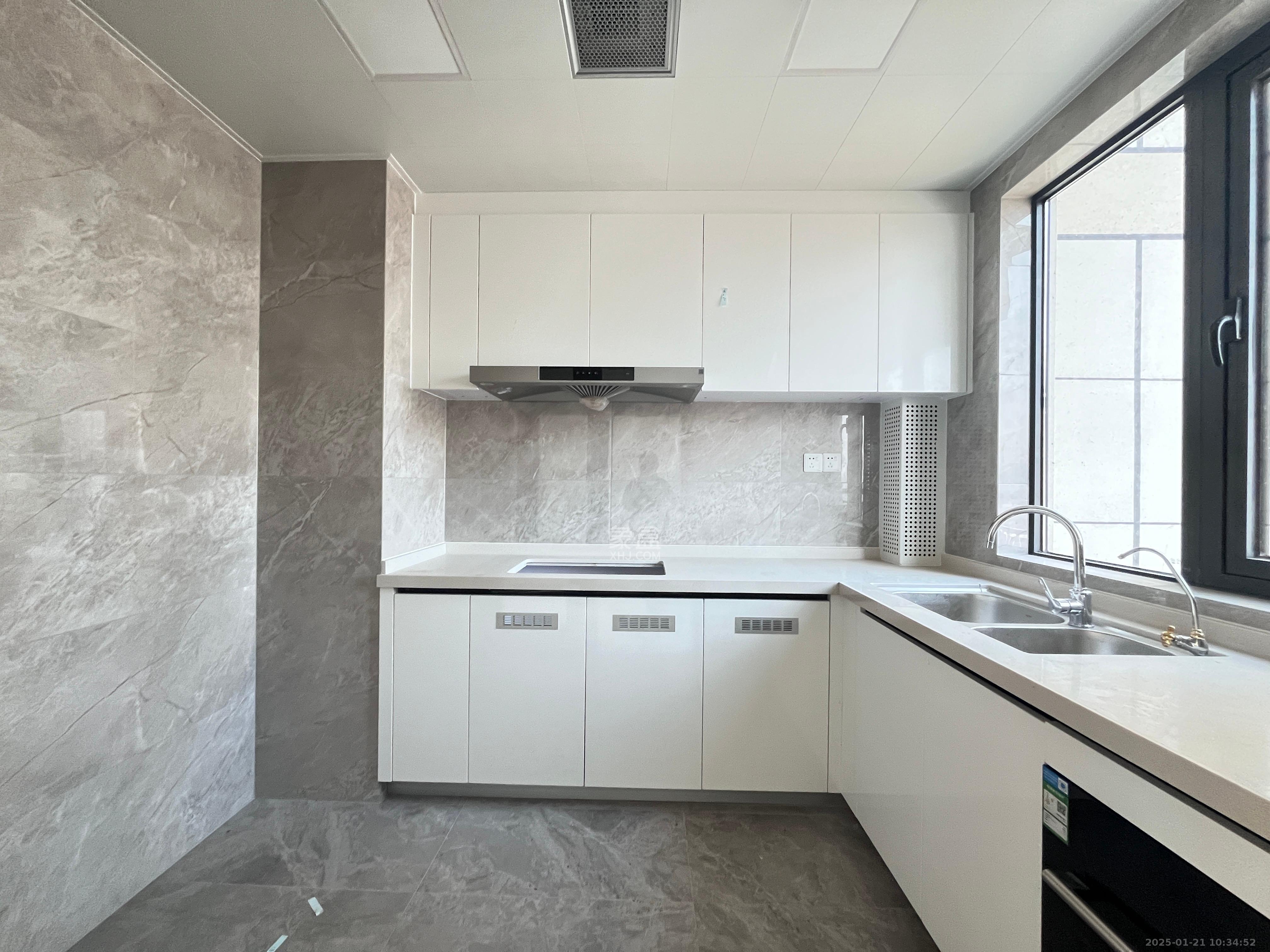 保利天汇 4室2厅2卫 4000.0元/月 保利天汇 4室2厅2卫 4000.0元/月室内图