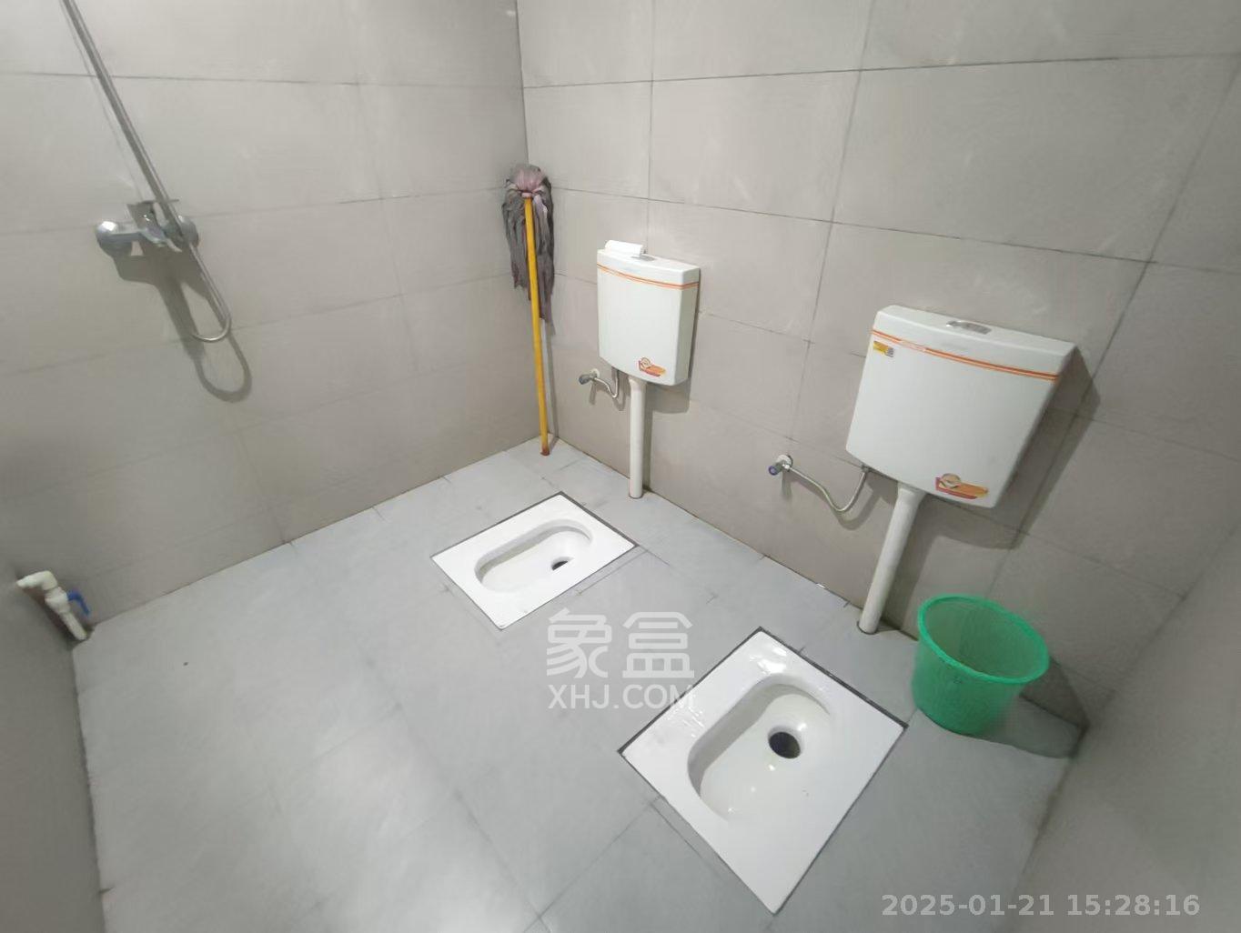 大众公寓(人人家宿舍) 1室1厅1卫 1600.0元/月 大众公寓(人人家宿舍) 1室1厅1卫 1600.0元/月室内图