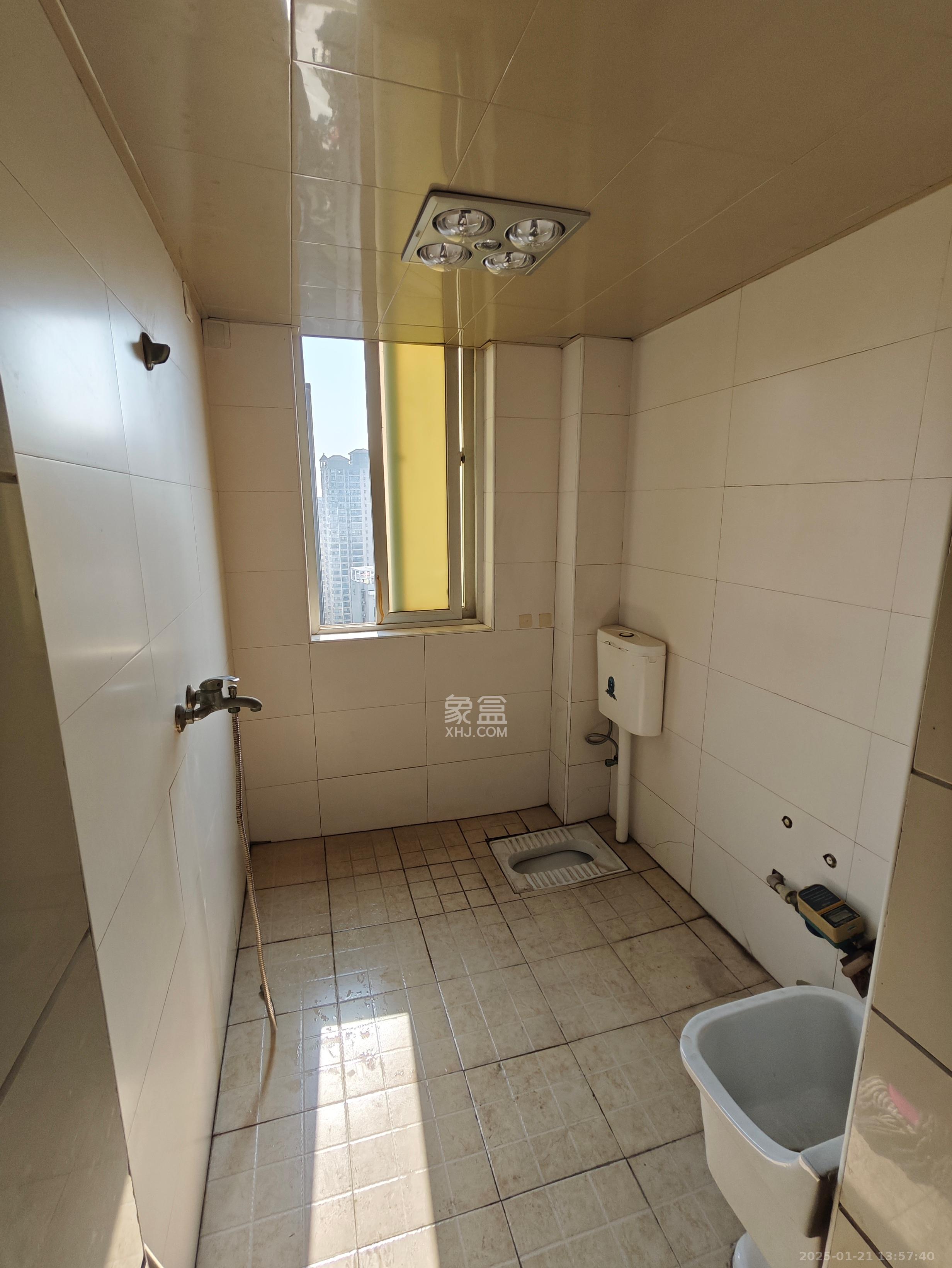 巧克力空间(建鸿达现代大厦) 1室1厅1卫 1600.0元/月 巧克力空间(建鸿达现代大厦) 1室1厅1卫 1600.0元/月室内图