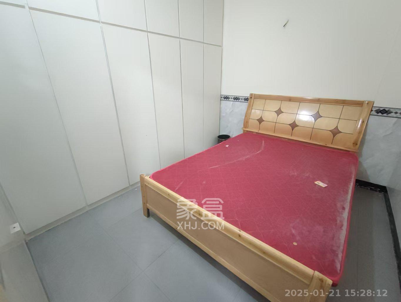 大众公寓(人人家宿舍) 1室1厅1卫 1600.0元/月 大众公寓(人人家宿舍) 1室1厅1卫 1600.0元/月室内图