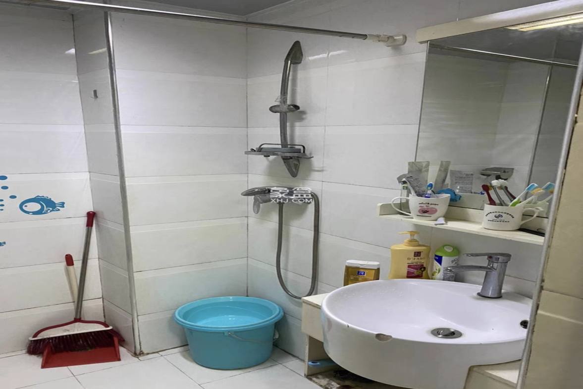 丹枫国际 1室1厅1卫 650.0元/月 丹枫国际 1室1厅1卫 650.0元/月室内图