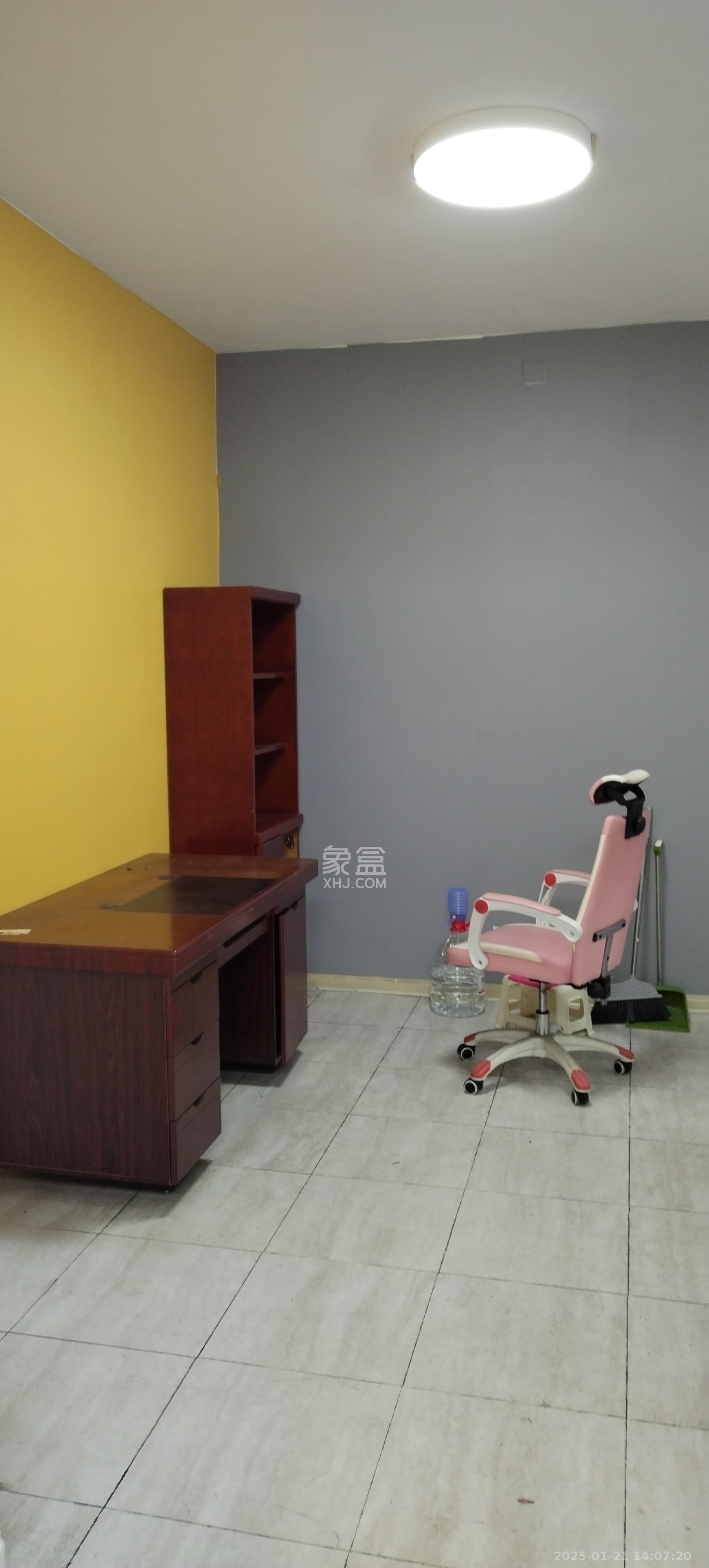 井湾子工商所宿舍 2室2厅1卫 1500.0元/月 井湾子工商所宿舍 2室2厅1卫 1500.0元/月室内图