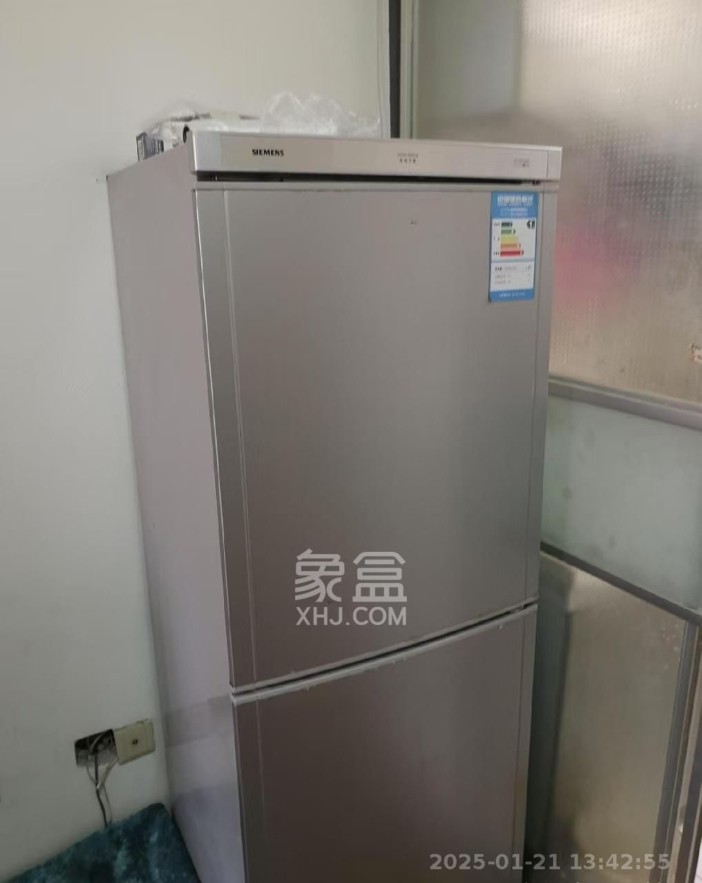 2076至高点  1室1厅1卫   1400.00元/月室内图